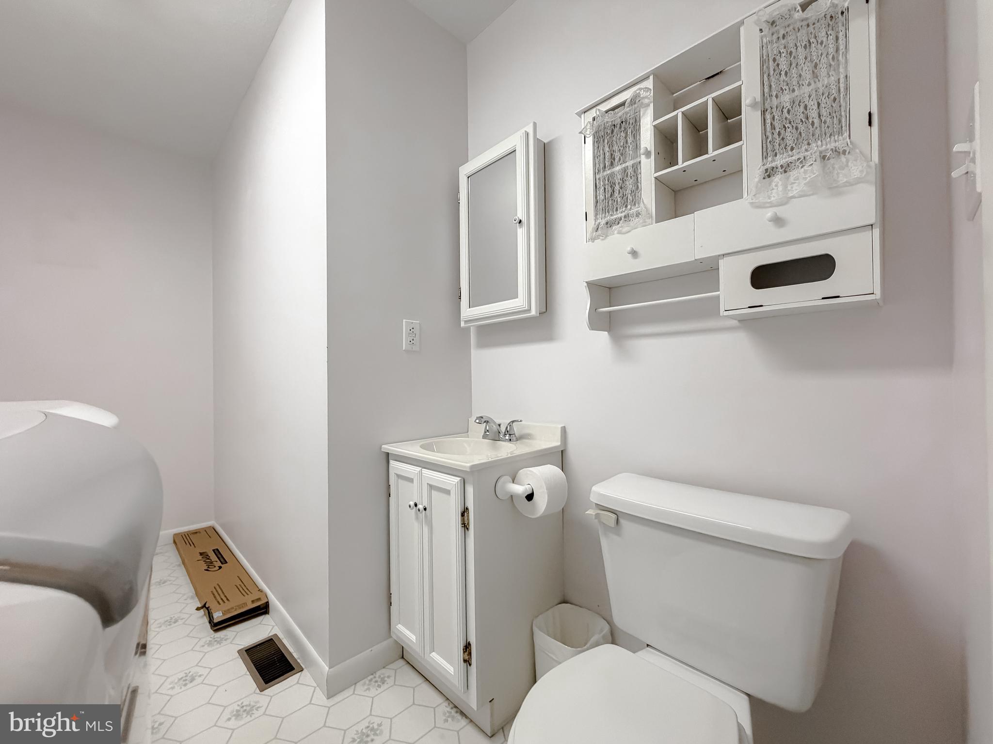N HOLLYWOOD - Residential