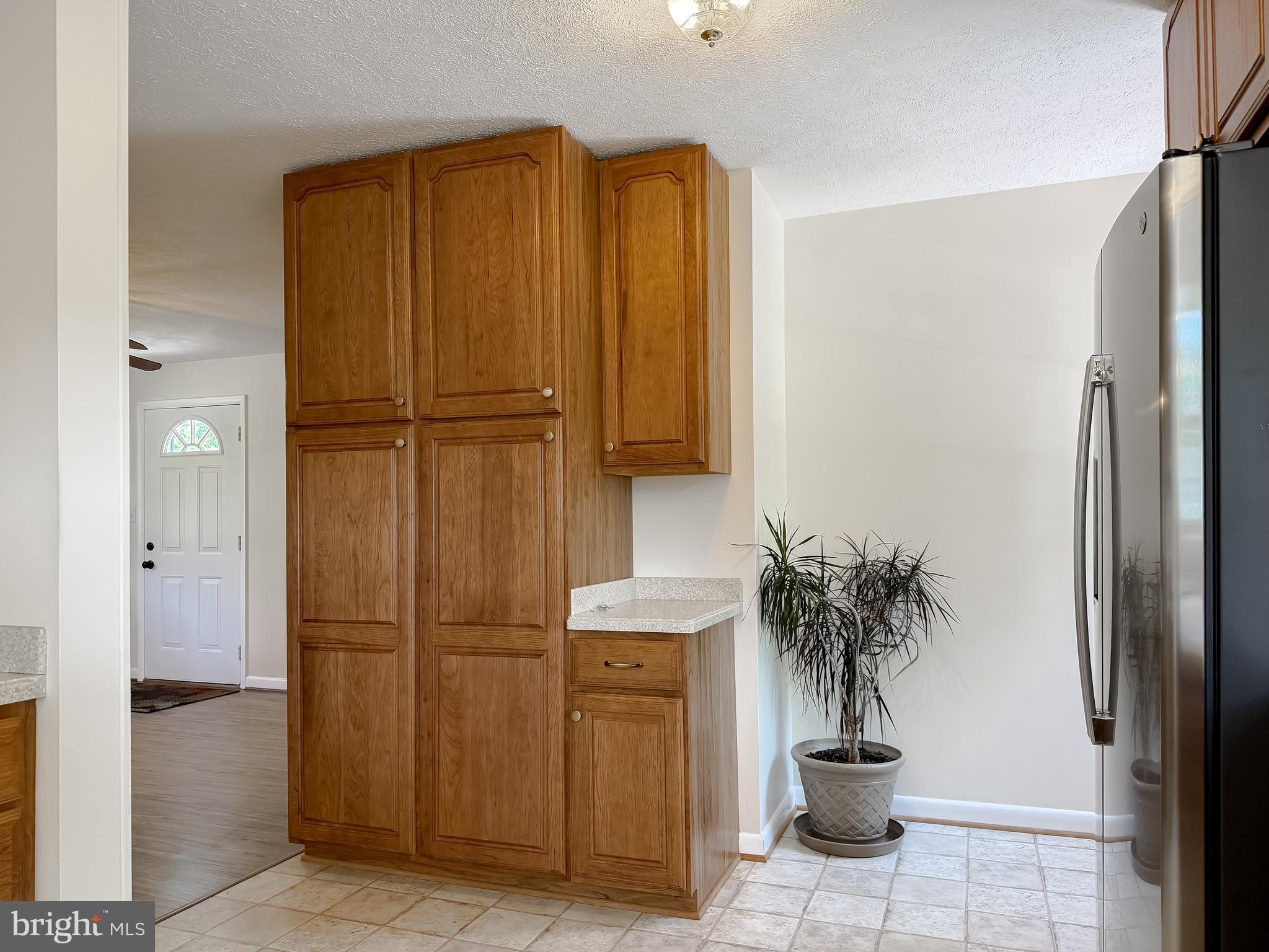 N HOLLYWOOD - Residential