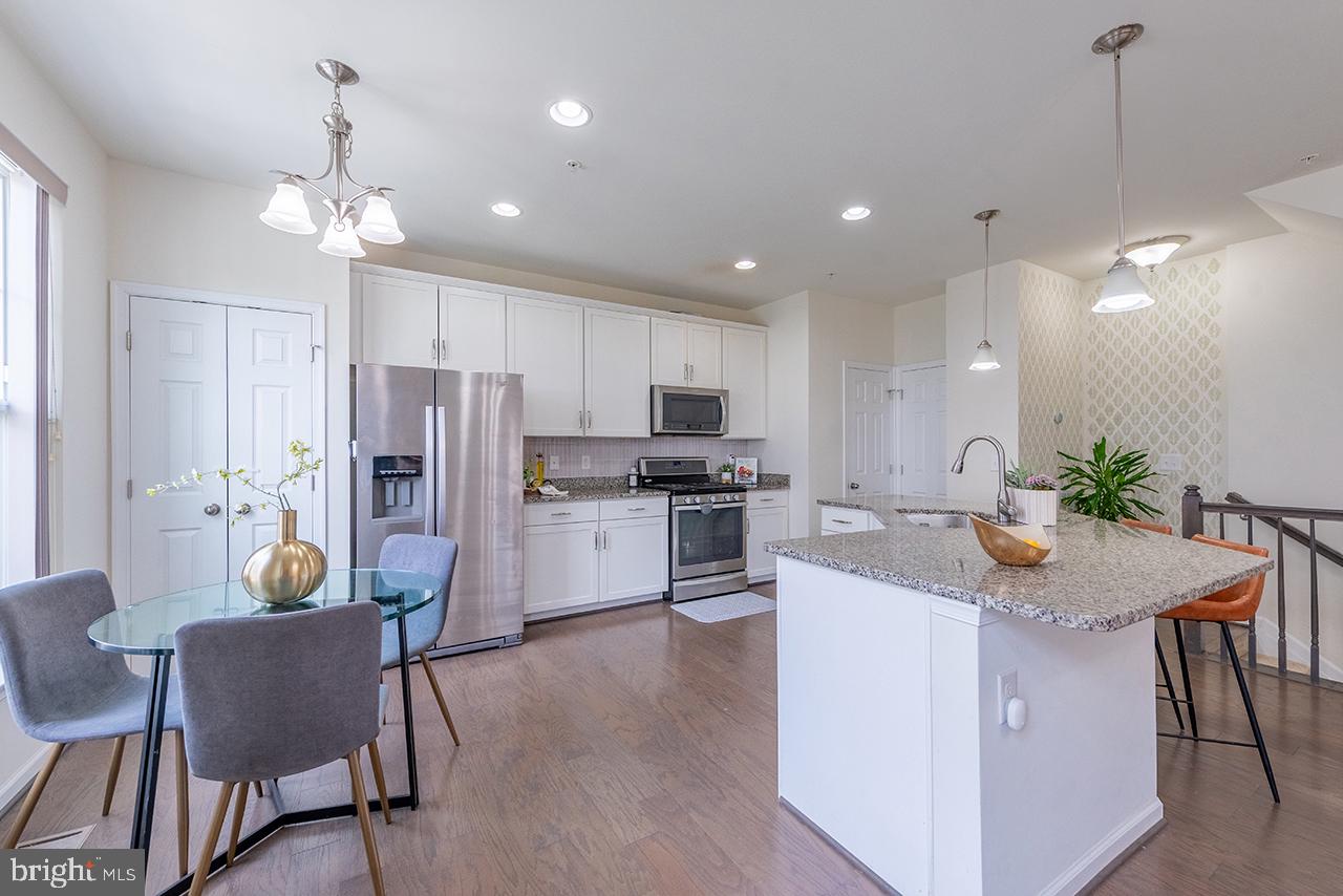 EAST GATE 3 CONDOMINIUM - Residential