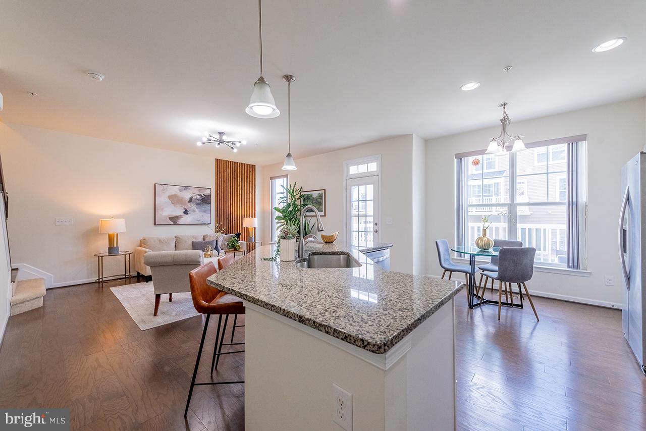 EAST GATE 3 CONDOMINIUM - Residential