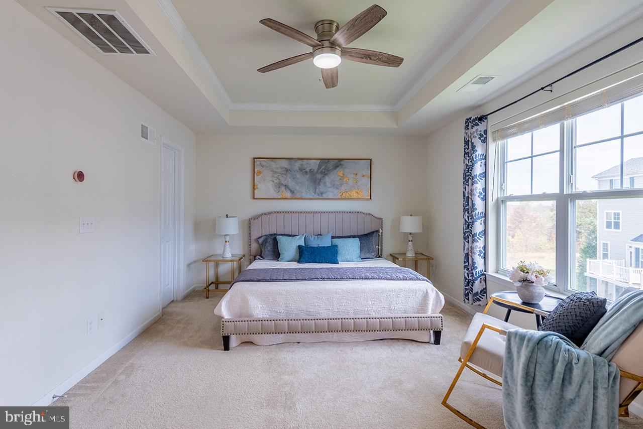 EAST GATE 3 CONDOMINIUM - Residential