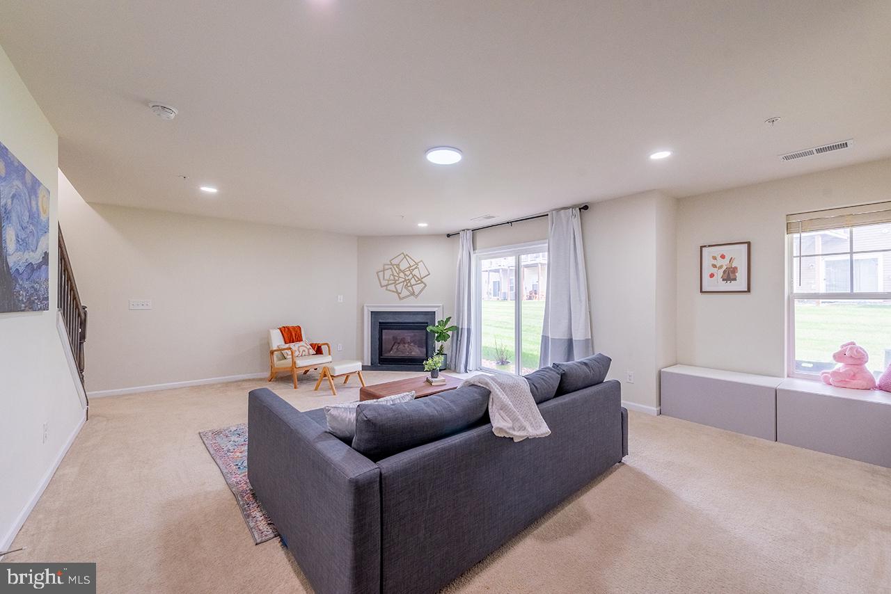 EAST GATE 3 CONDOMINIUM - Residential