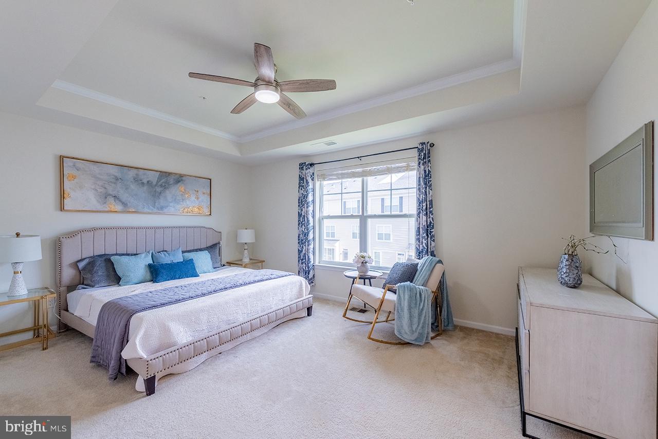 EAST GATE 3 CONDOMINIUM - Residential