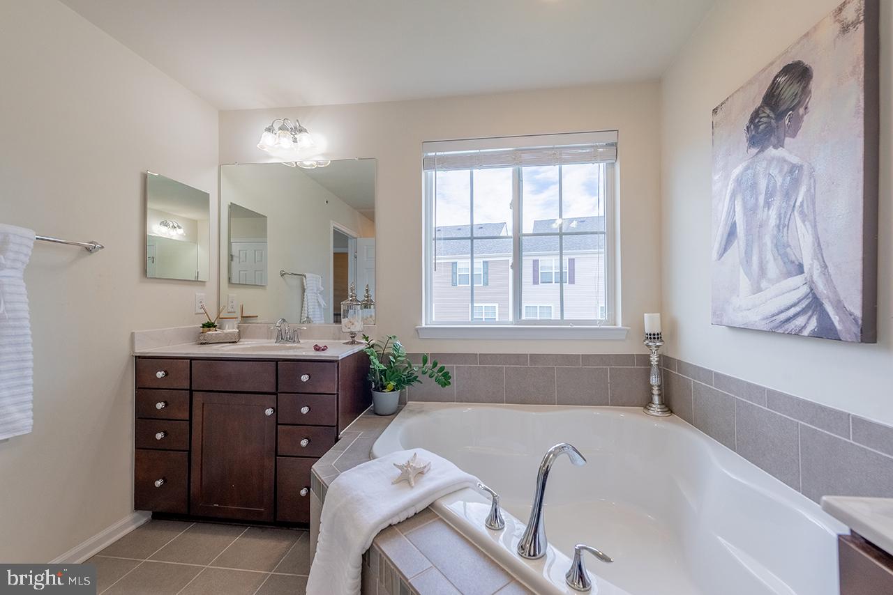 EAST GATE 3 CONDOMINIUM - Residential