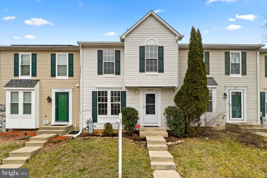 Make this exquisite updated home yours featuring a main living area with an open-concept design offering gleaming refinished hardwood floors, newly updated modern kitchen showcasing sparkling quartz countertops, stainless steel appliances and pristine white cabinetry. Stroll outside on to your beautiful new maintenance free deck where you can enjoy quiet relaxation or great Bar-B-Q's with friends and family. The upper level features 3 bedrooms with vaulted ceilings, new carpet and a newly updated bathroom. 
Enjoy the additional lower level living space with a cozy fireplace for the colder months, full bath, laundry & storage room.