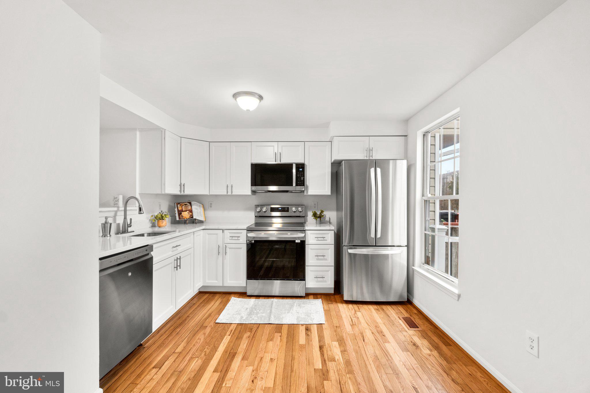 WINDSOR  MILL - Residential