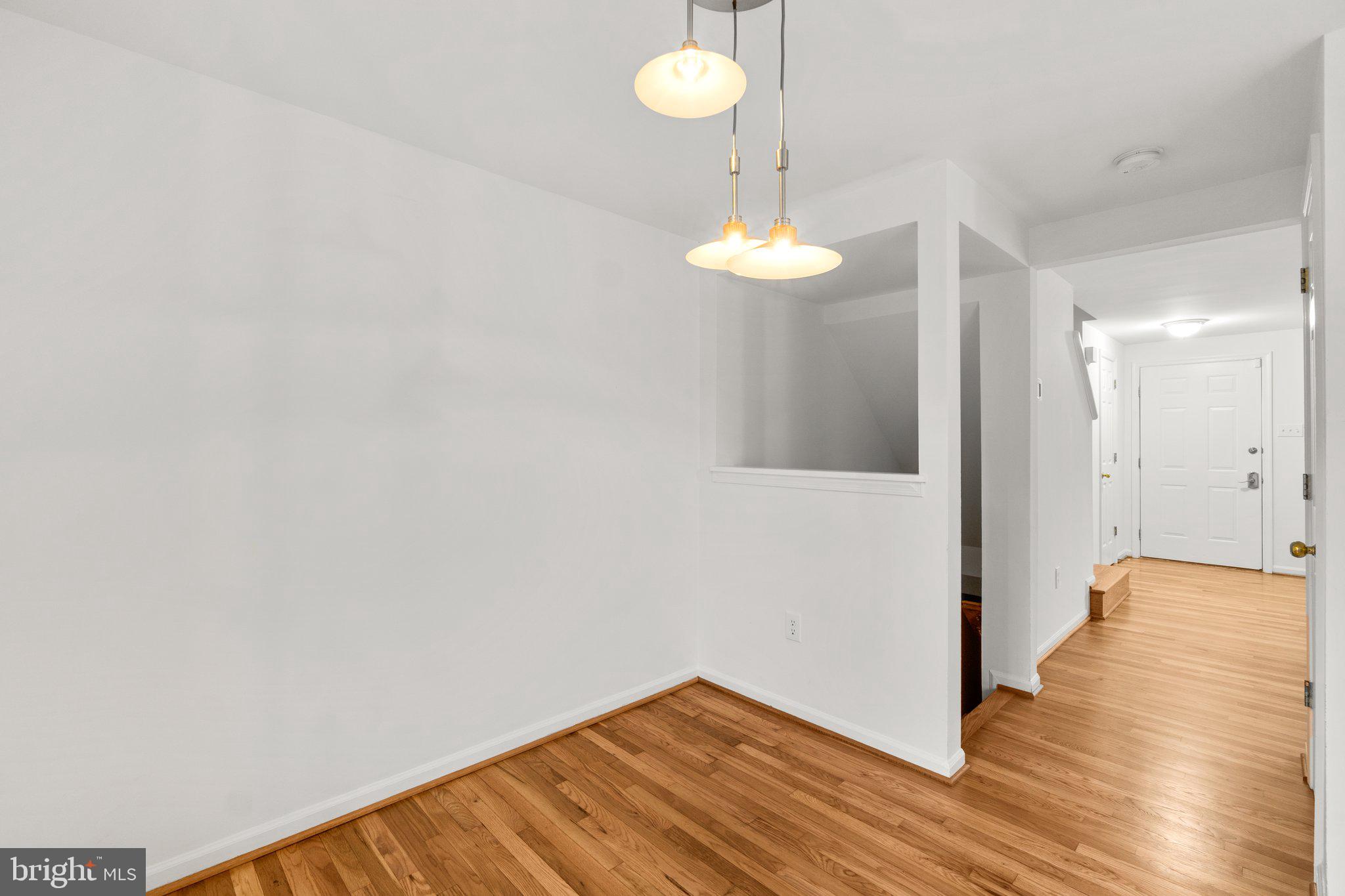 WINDSOR  MILL - Residential