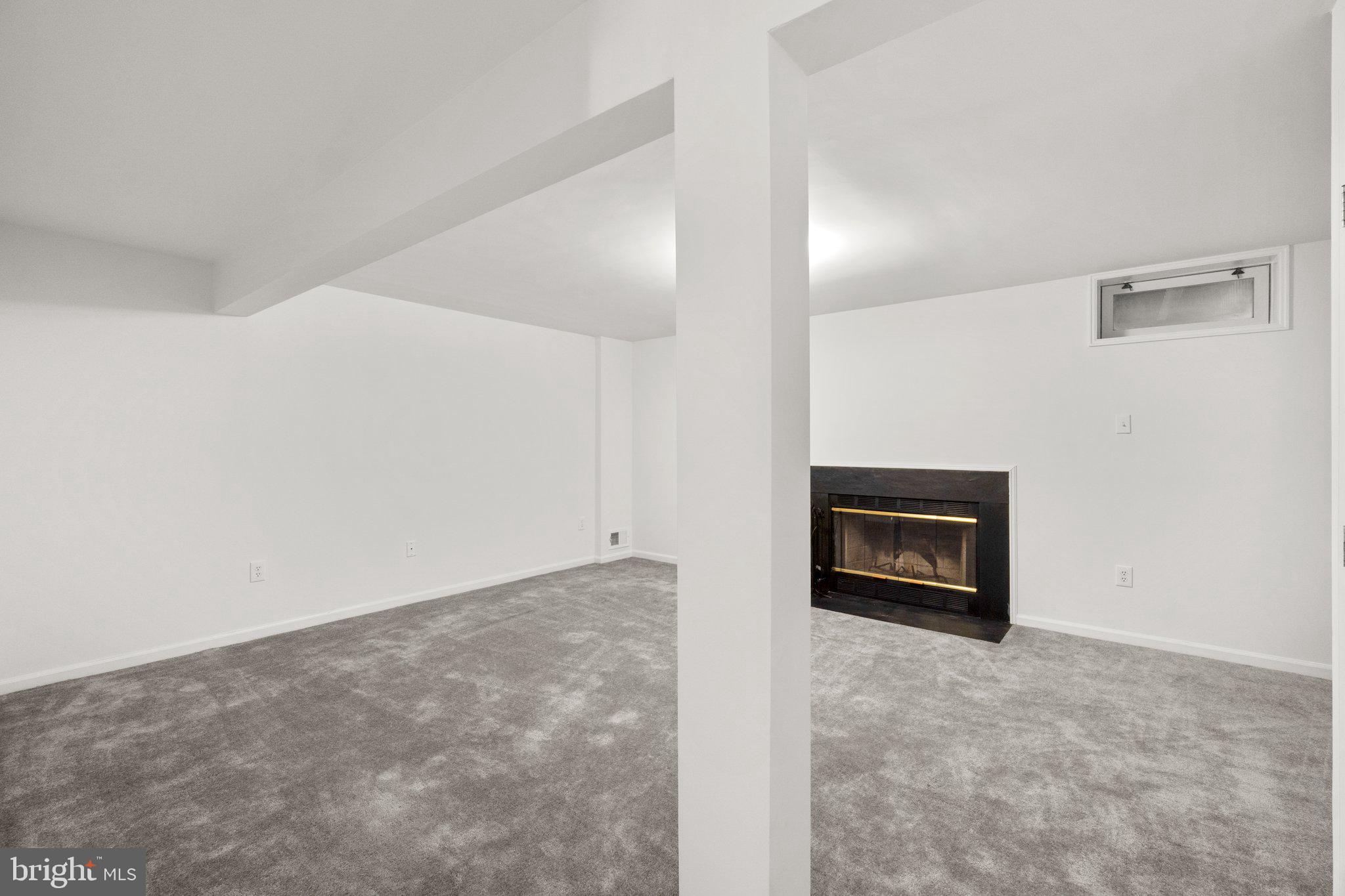 WINDSOR  MILL - Residential