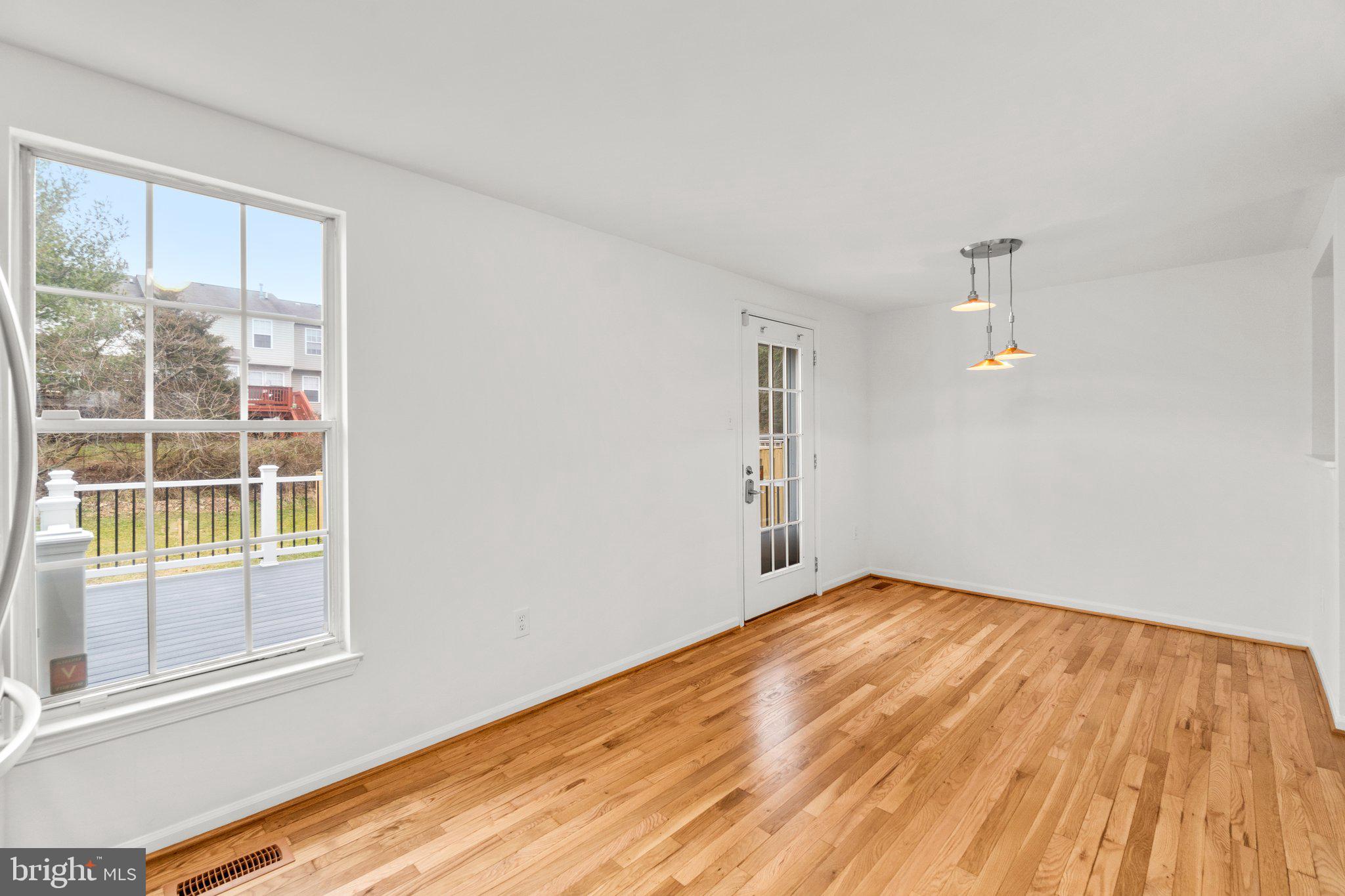 WINDSOR  MILL - Residential