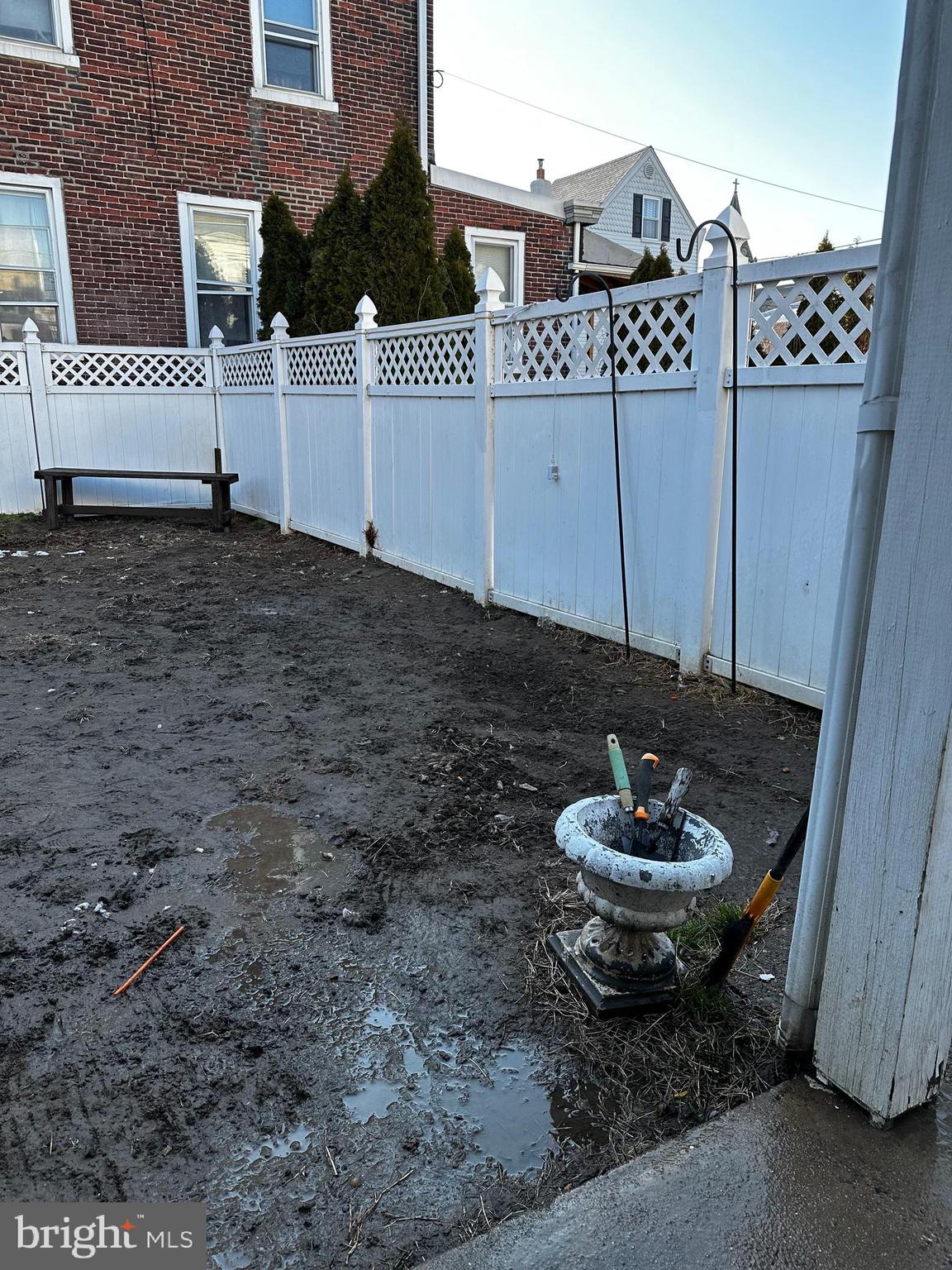 BRIDESBURG - Residential