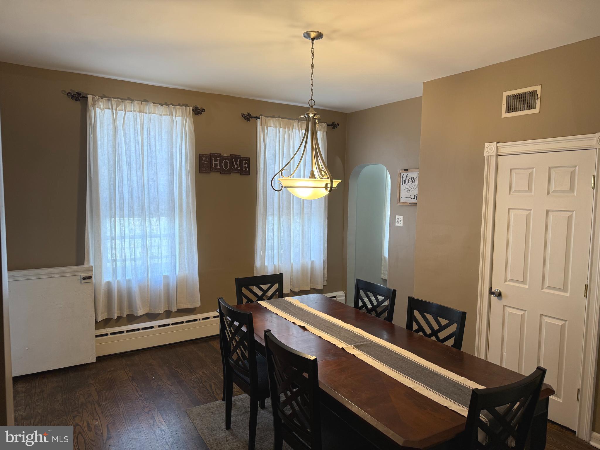 BRIDESBURG - Residential