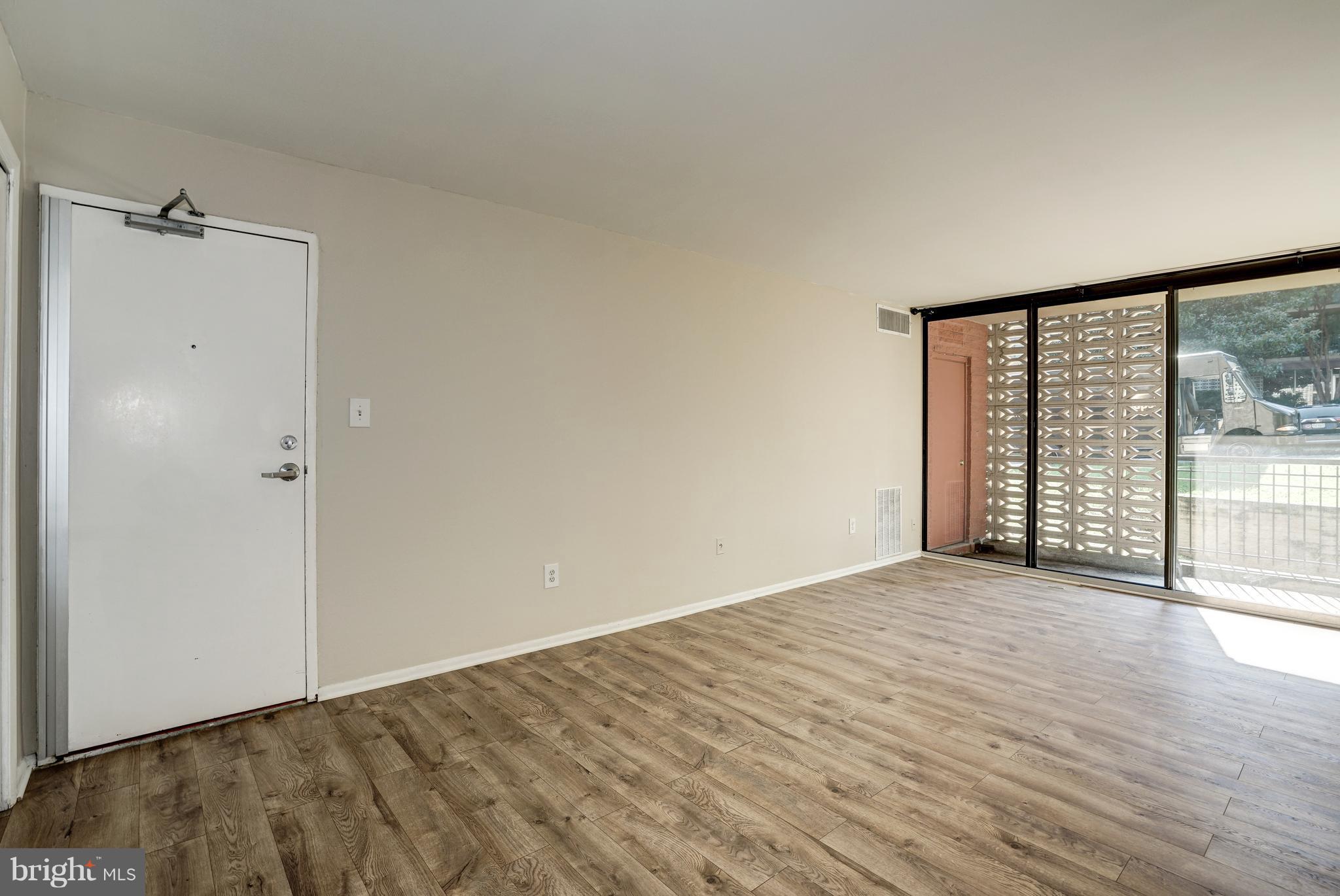 TWENTY-ONE - Residential