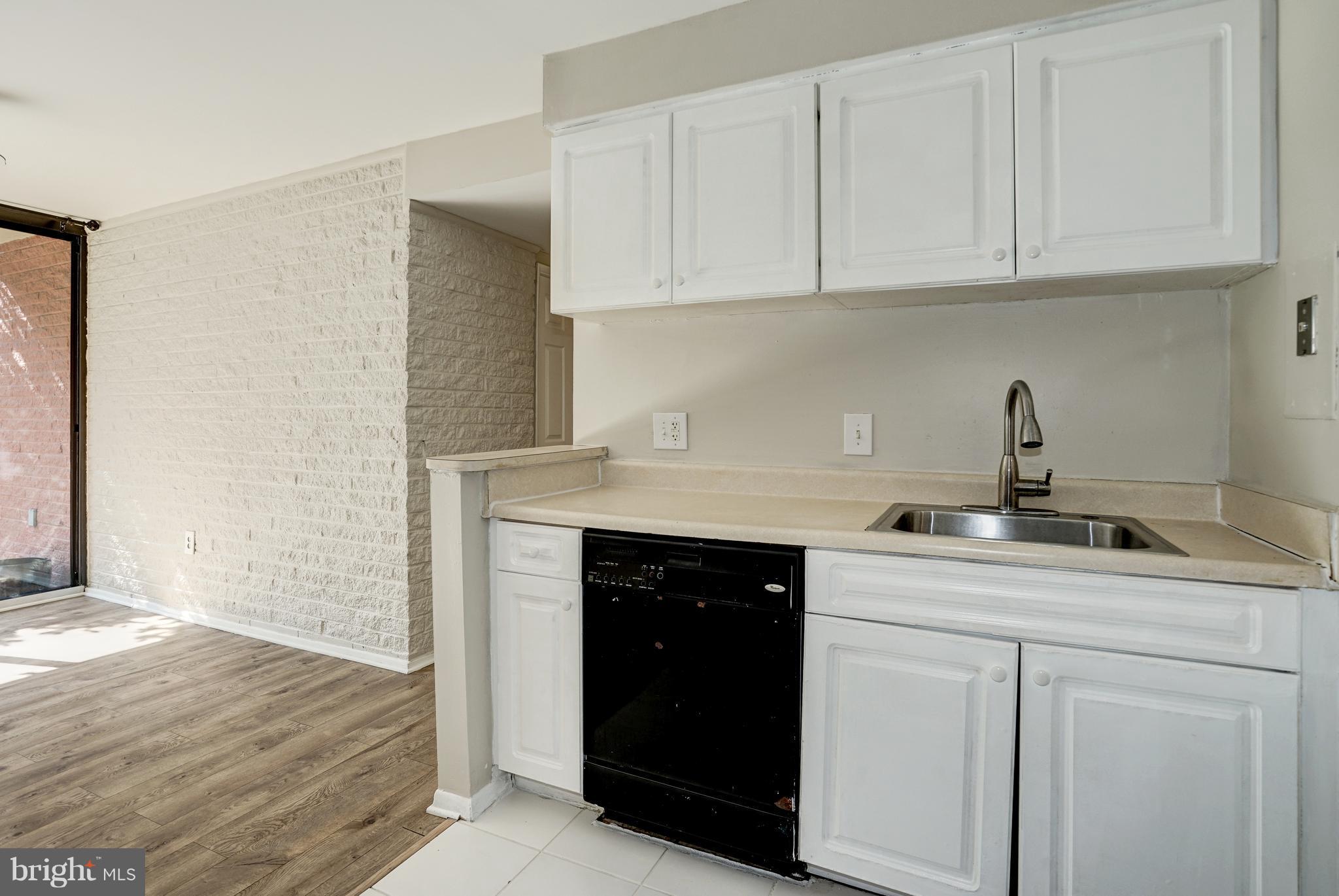 TWENTY-ONE - Residential