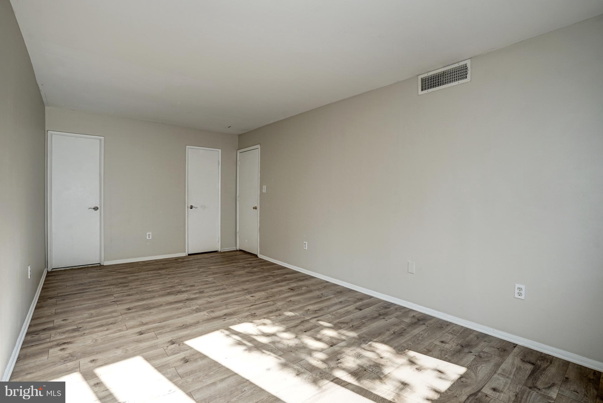 TWENTY-ONE - Residential