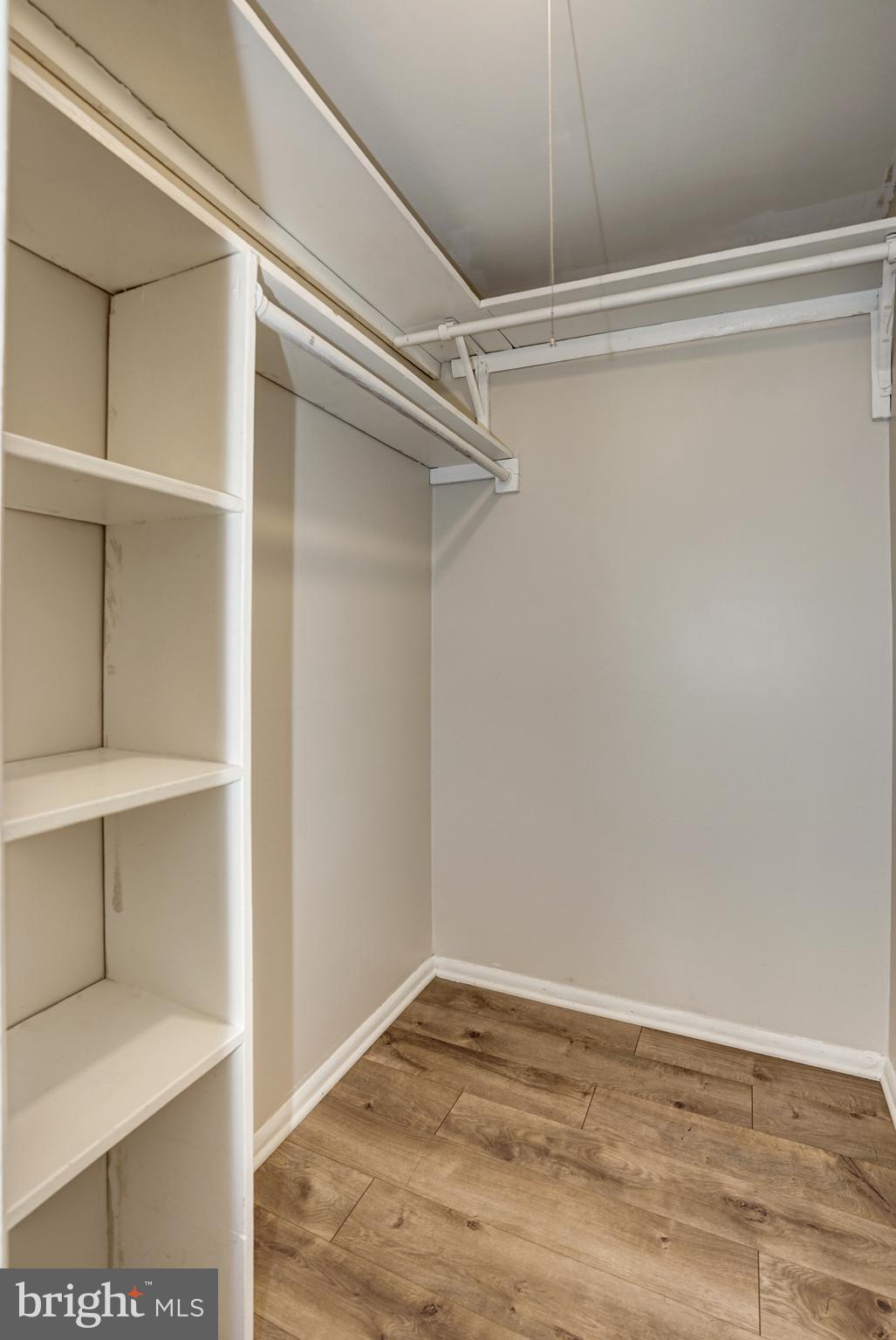 TWENTY-ONE - Residential