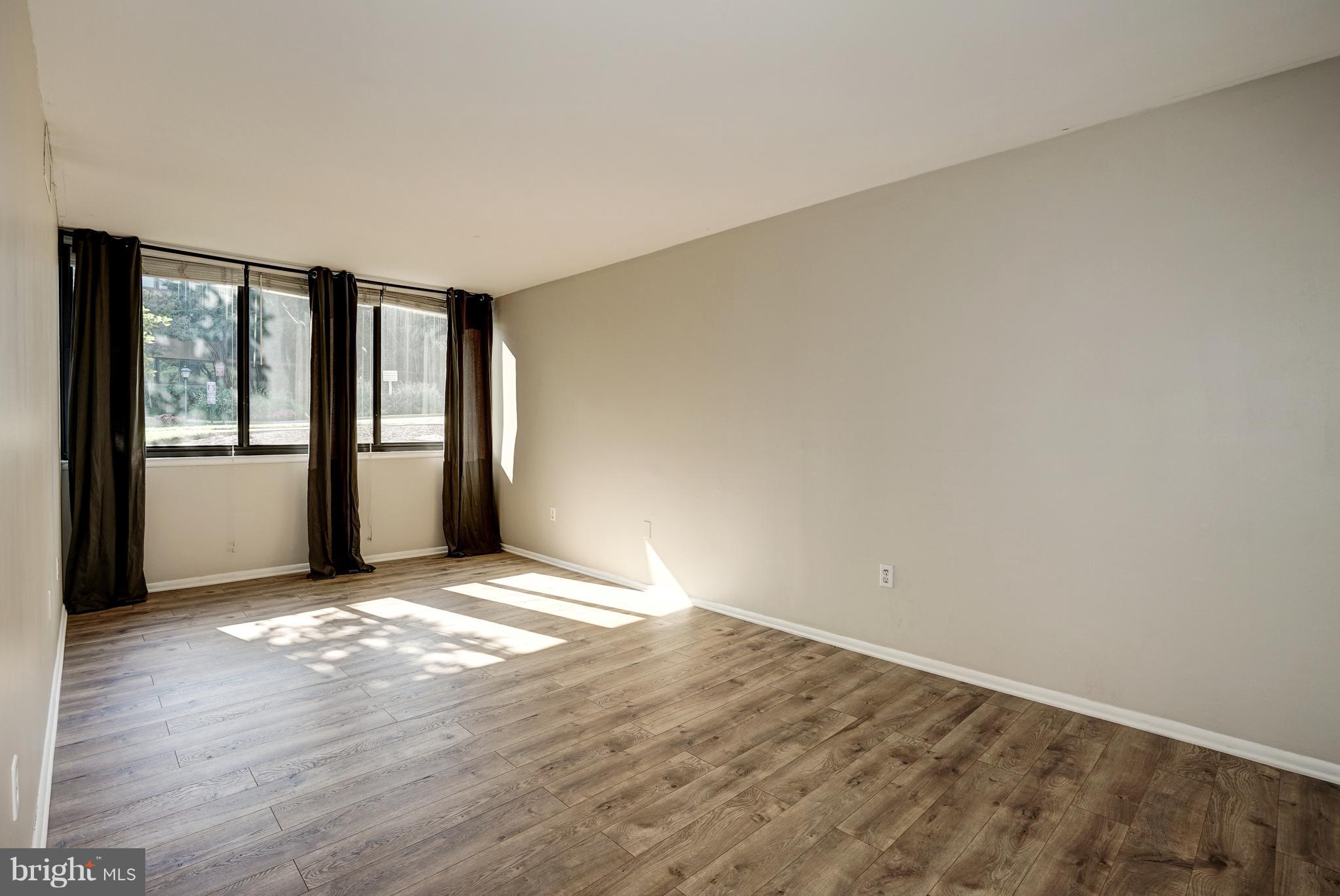 TWENTY-ONE - Residential