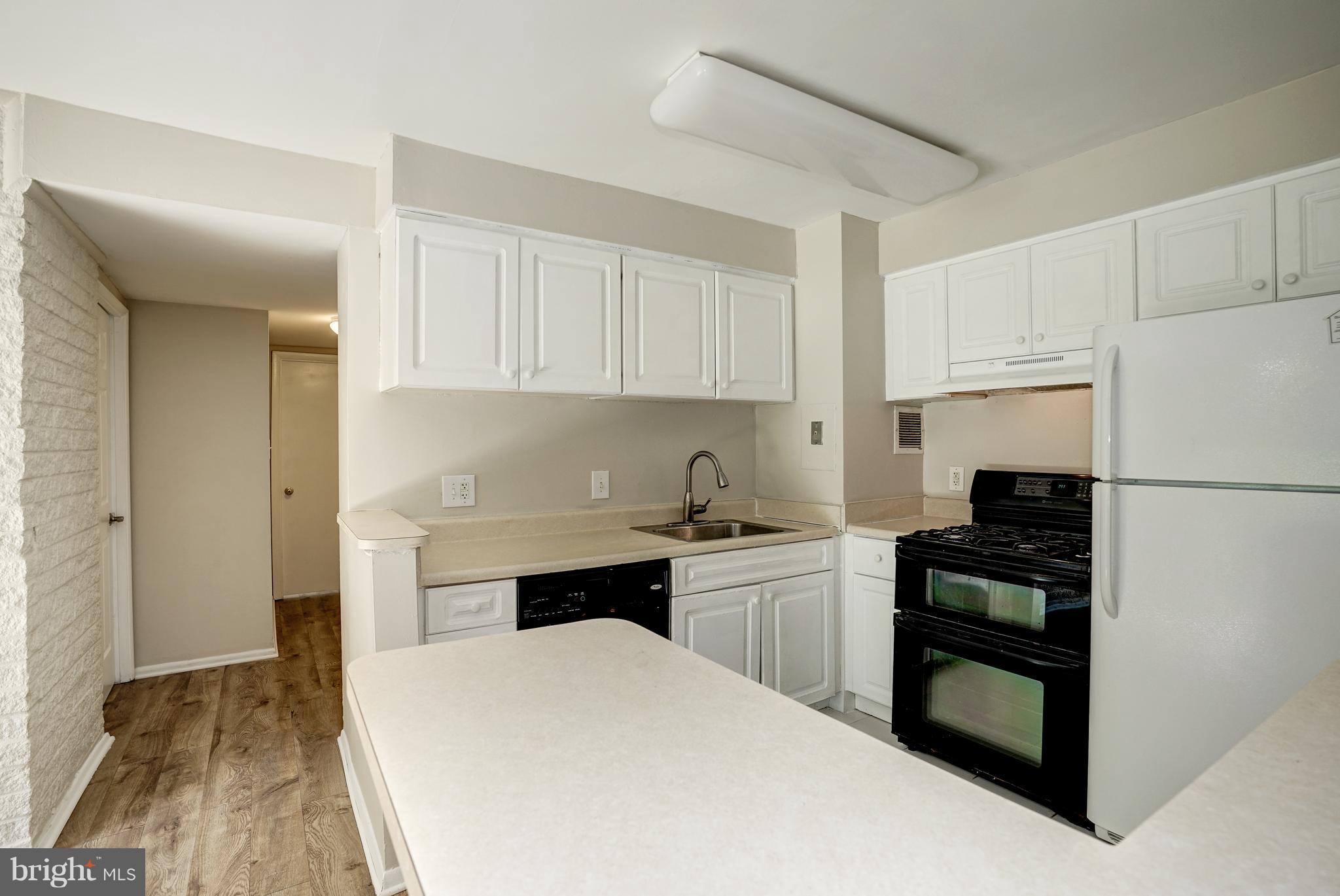 TWENTY-ONE - Residential