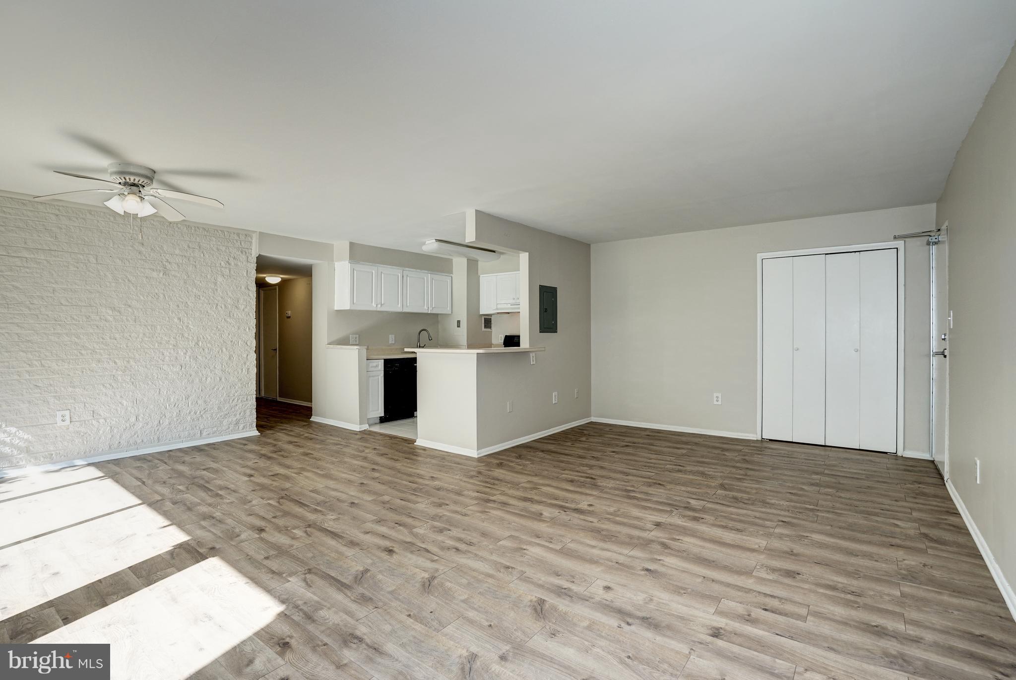 TWENTY-ONE - Residential