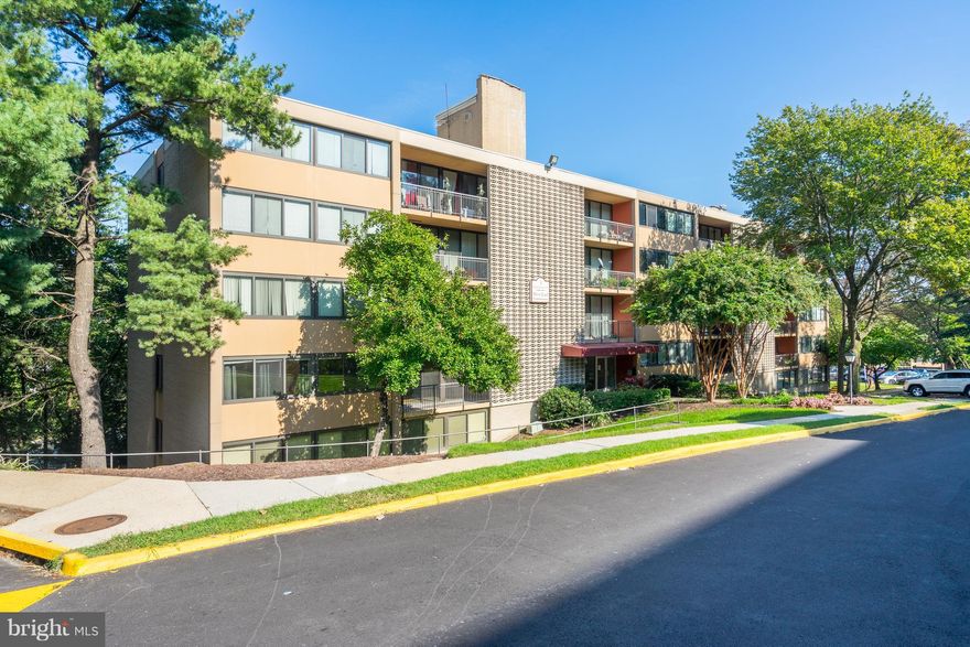 Motivated Seller! Open House Saturday Nov-3rd 1-3pm. Updated  2bedr with 1.5ba condo - new floors, new paint. Spacious, well-lit living room and bedrooms.  Large patio. Condo fee includes Water, Gas, and Trash. Great location, close to I-395, Landmark Mall, shopping and DC. Shuttle service to the metro!! FHA Approved.