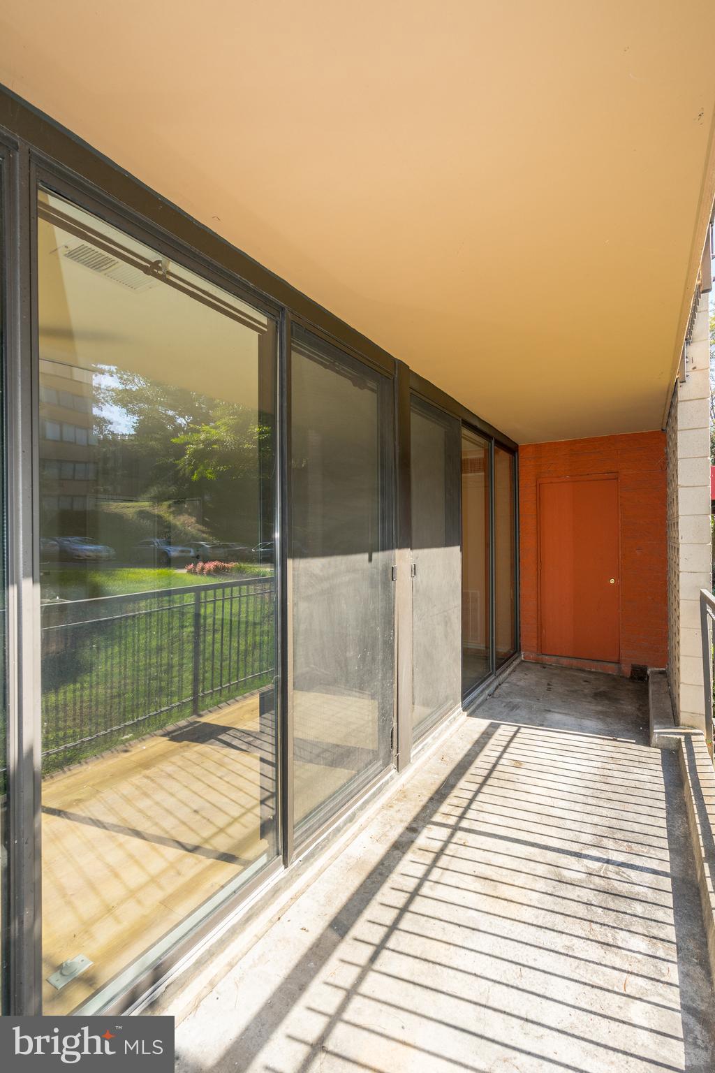 TWENTY-ONE - Residential