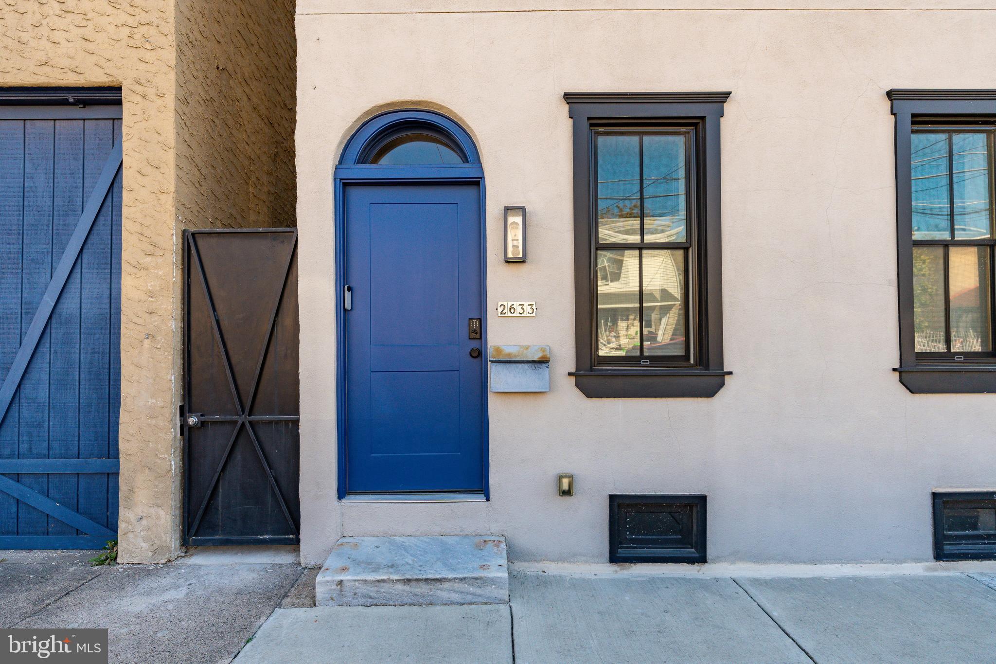 EAST KENSINGTON - Residential