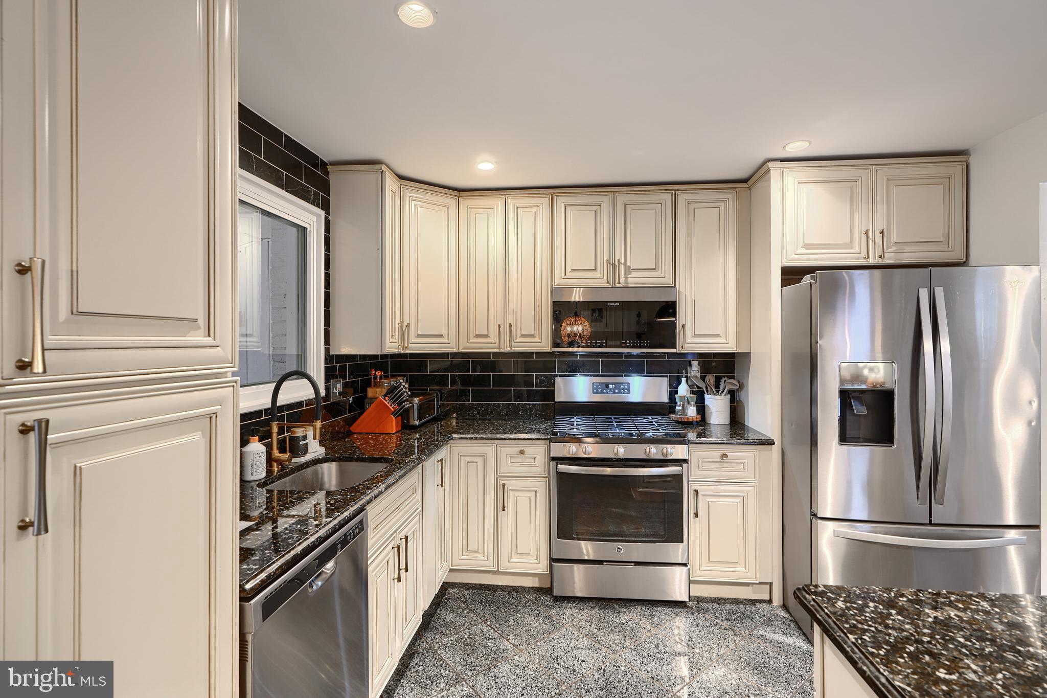 FERNWOOD - Residential