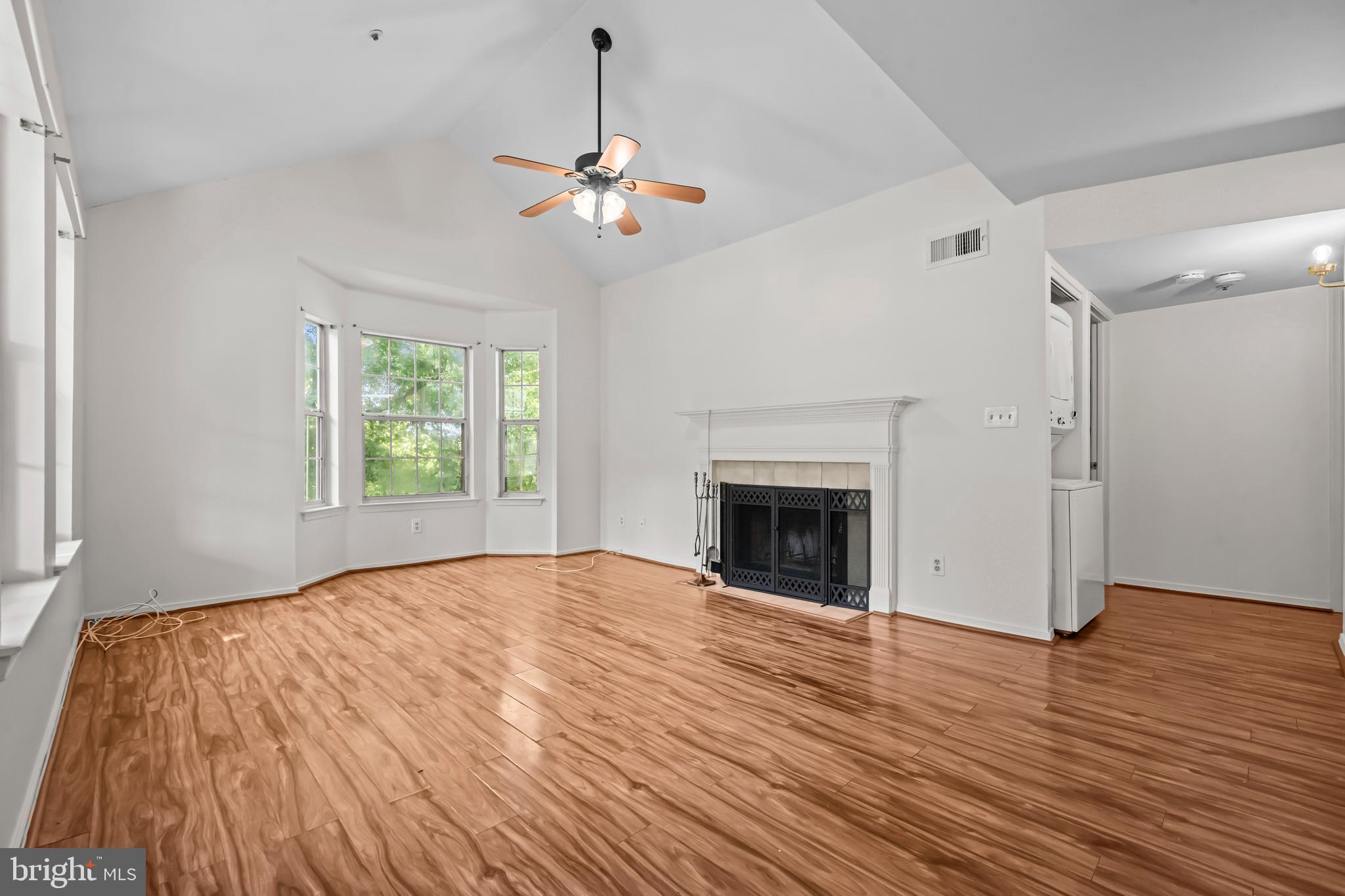 LORDS LANDING - Residential