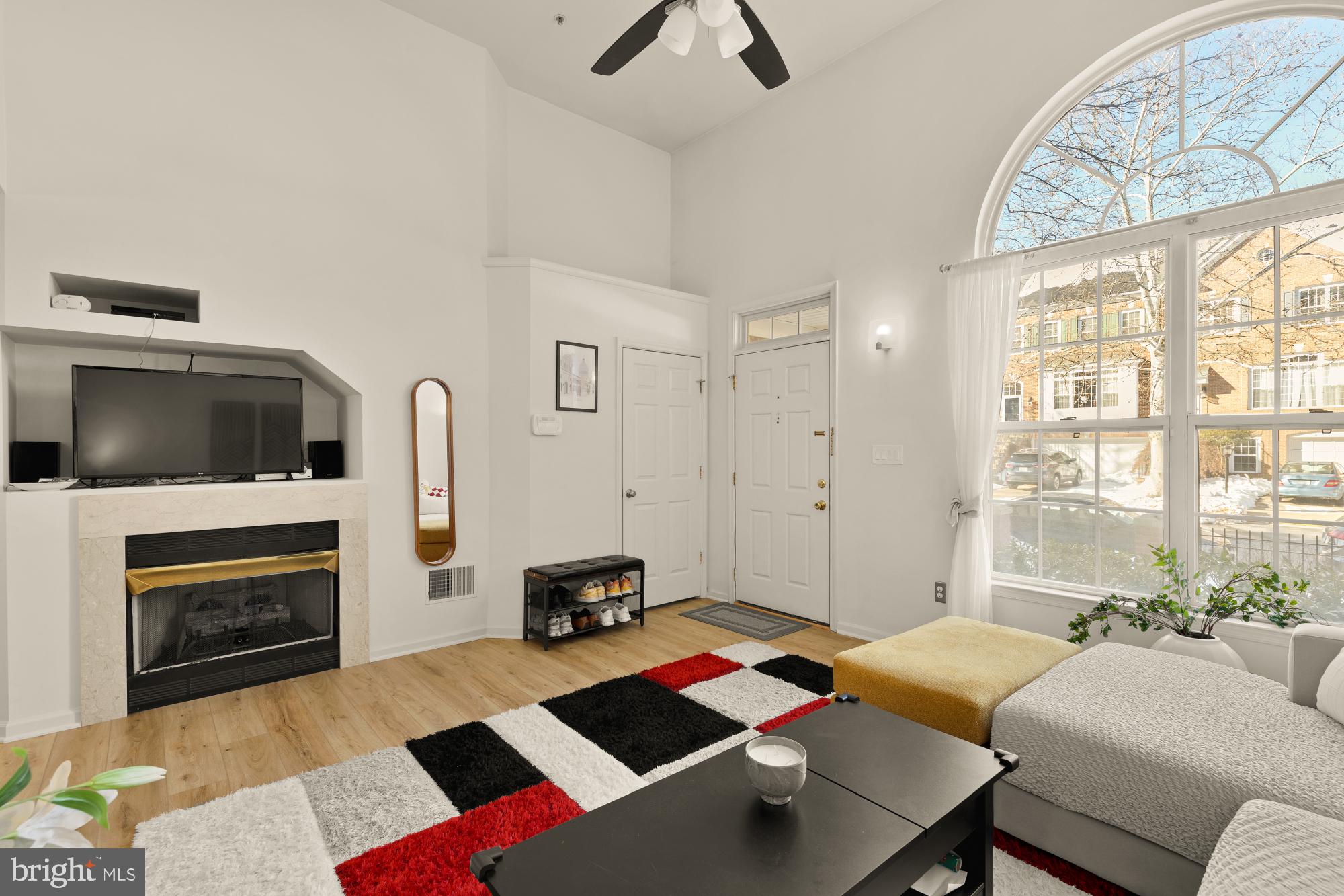 1887 CRESCENT PARK DRIVE 111A