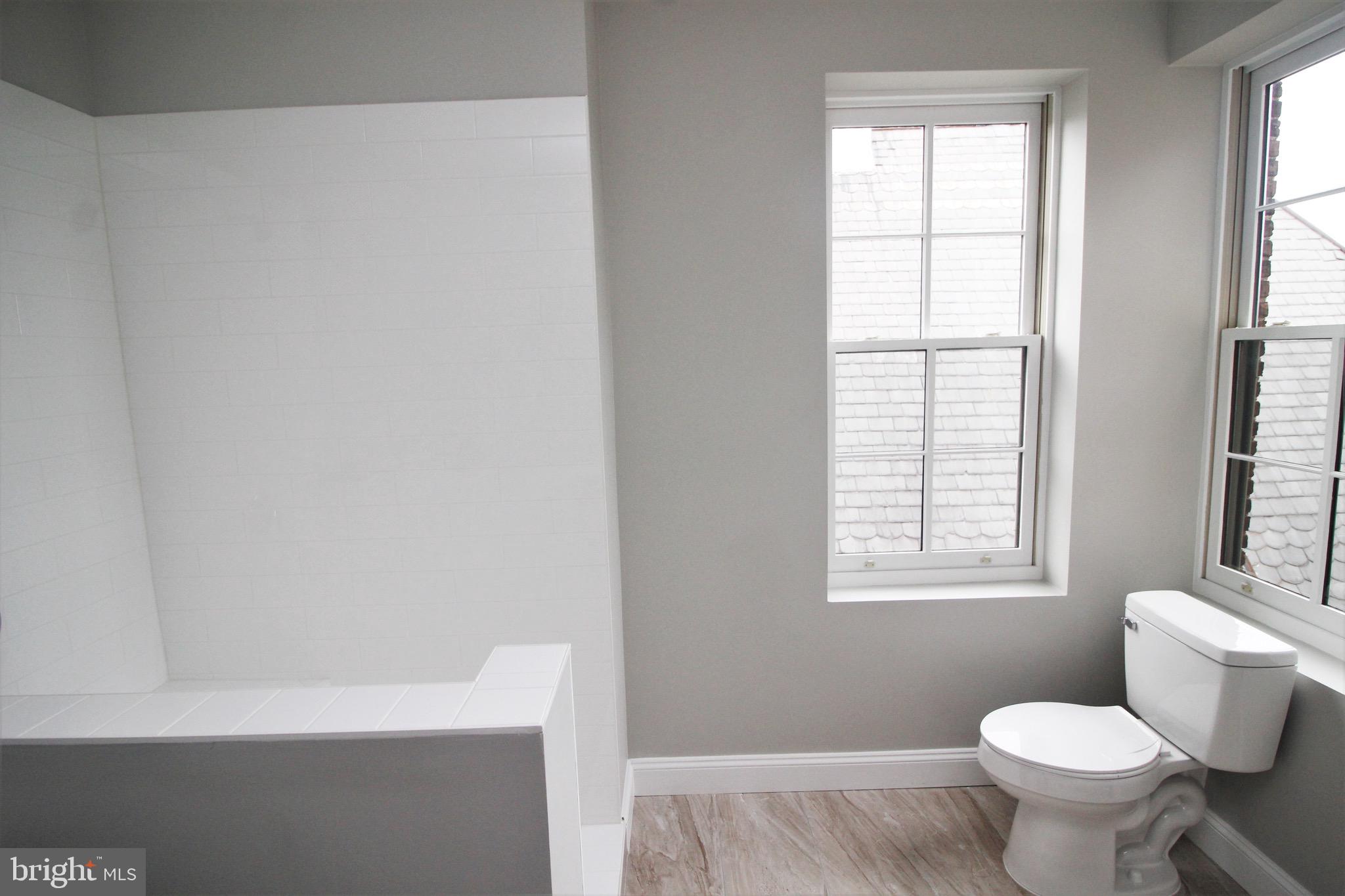 BOLTON HILL HISTORIC DISTRICT - Residential Lease