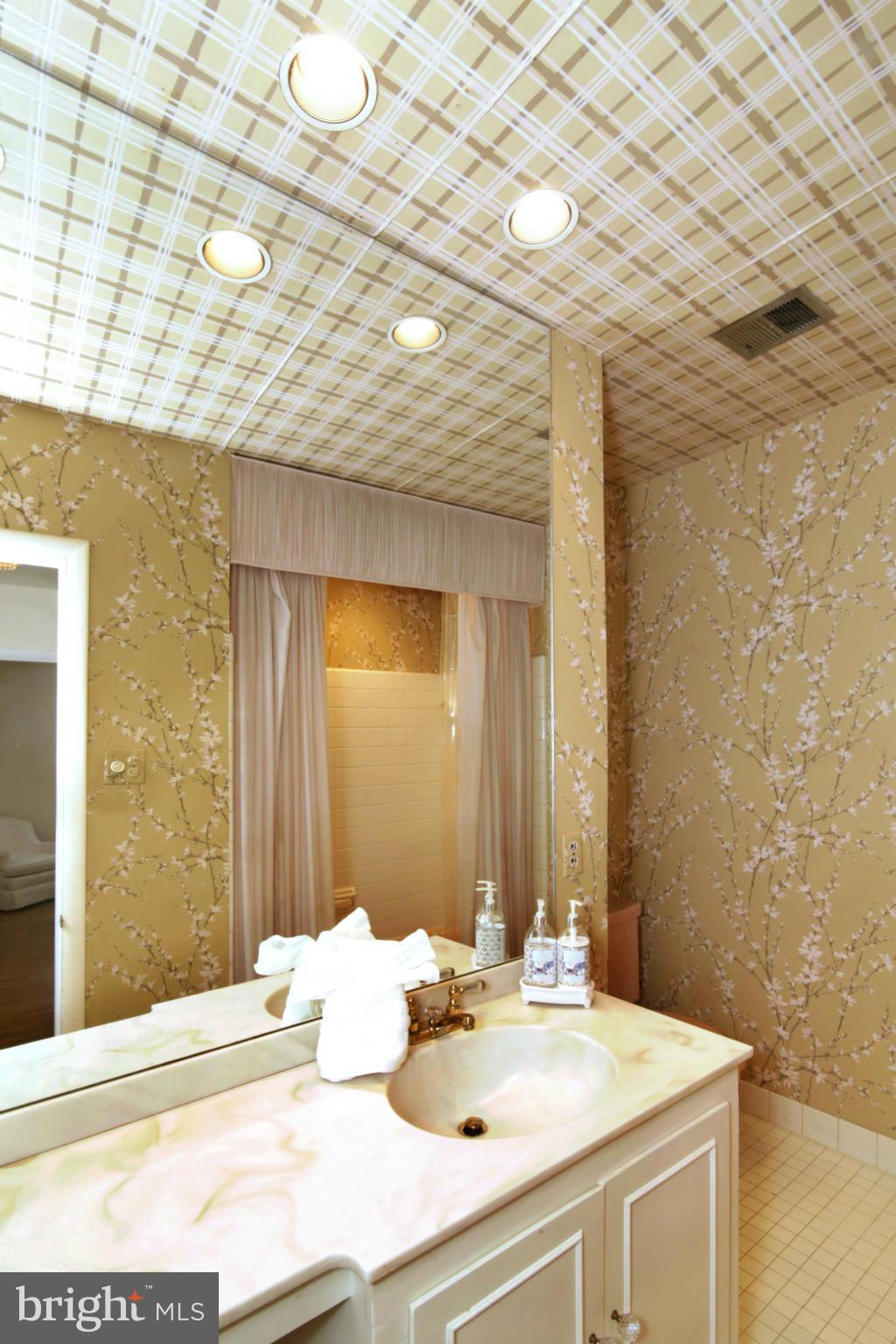 ALTA VISTA - Residential