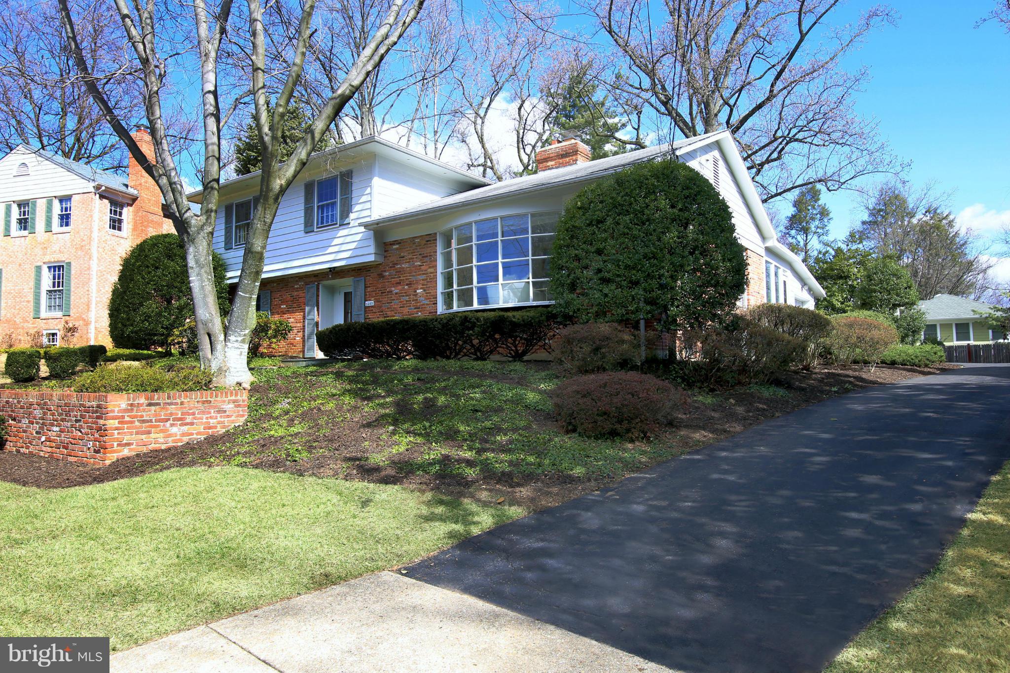 ALTA VISTA - Residential