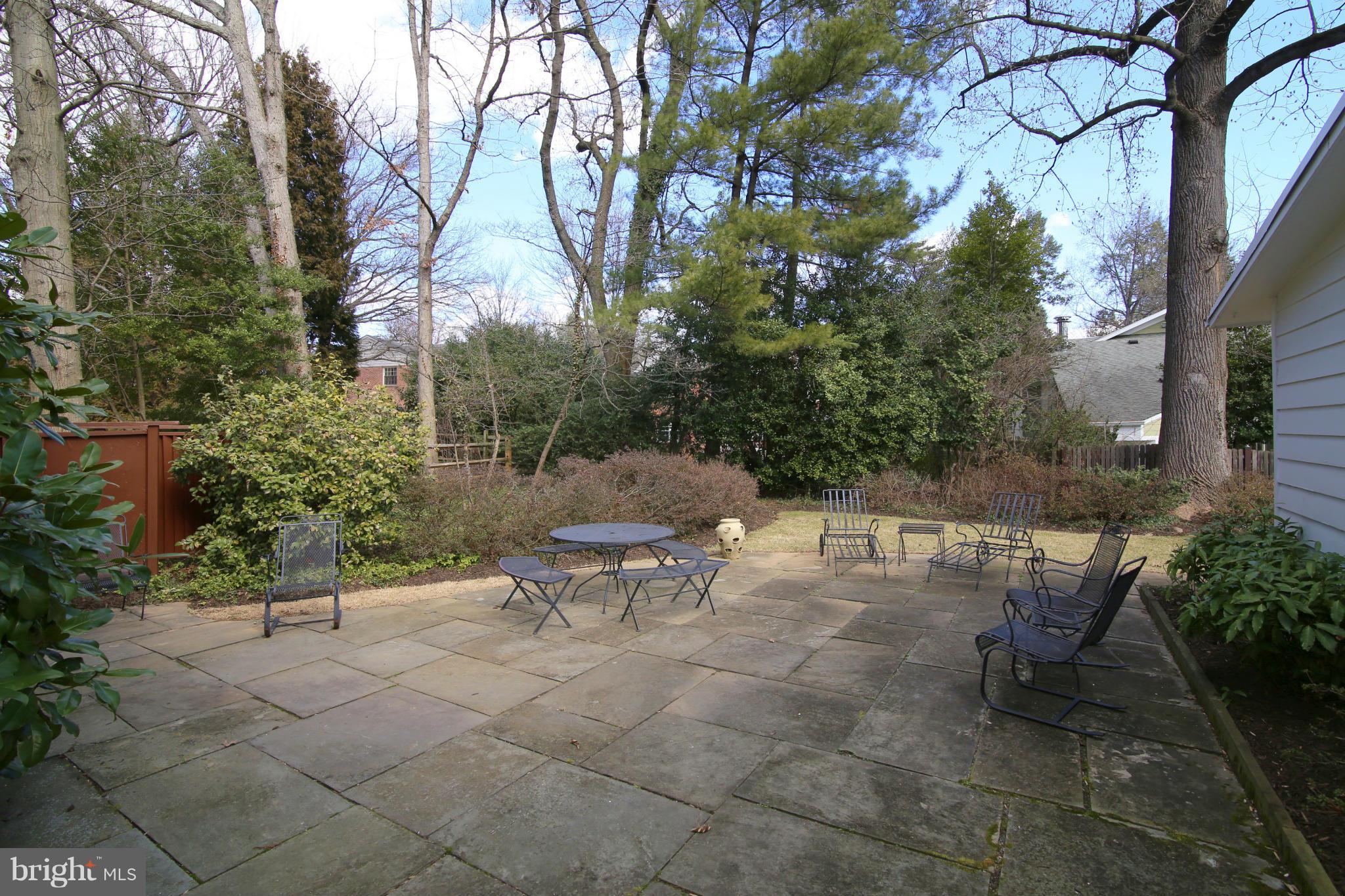 ALTA VISTA - Residential