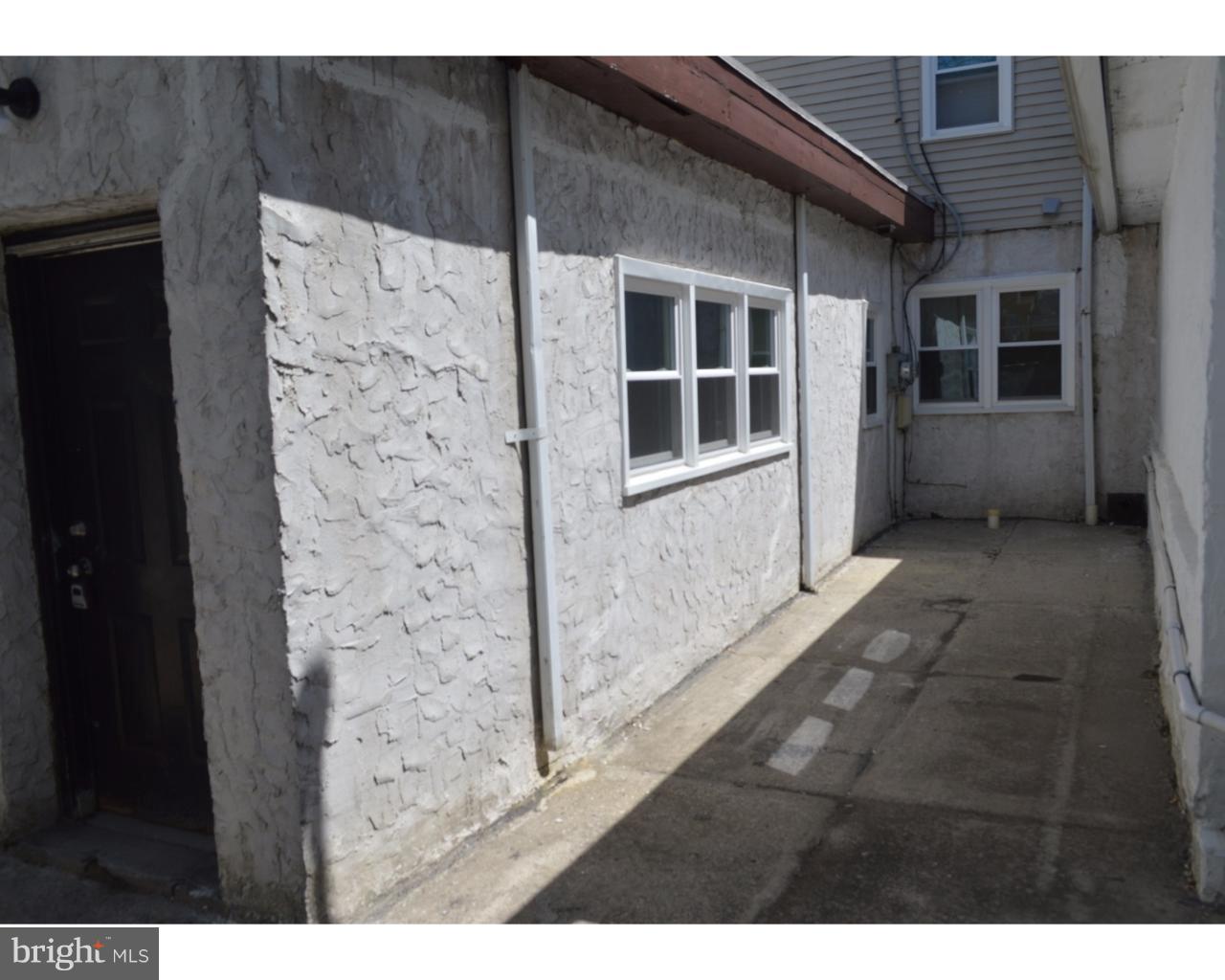 217 E MARKET ST 1
