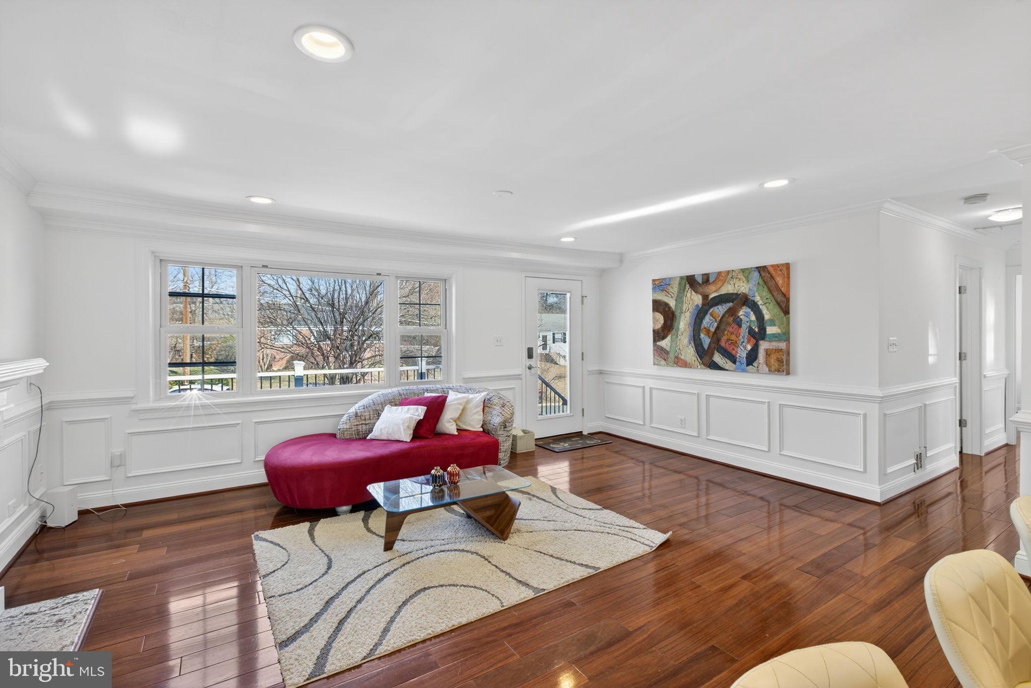 COLUMBIA PINES - Residential