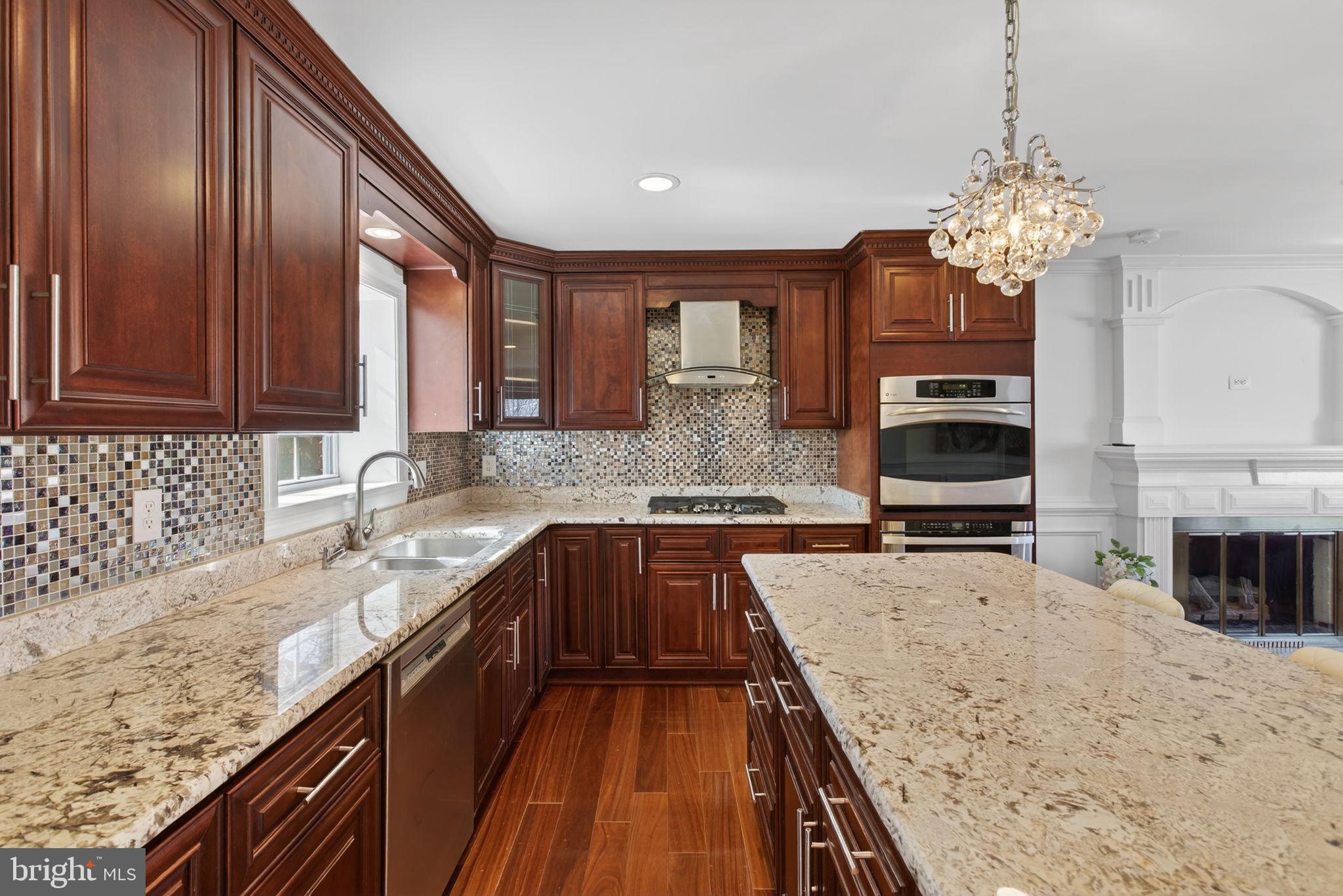 COLUMBIA PINES - Residential