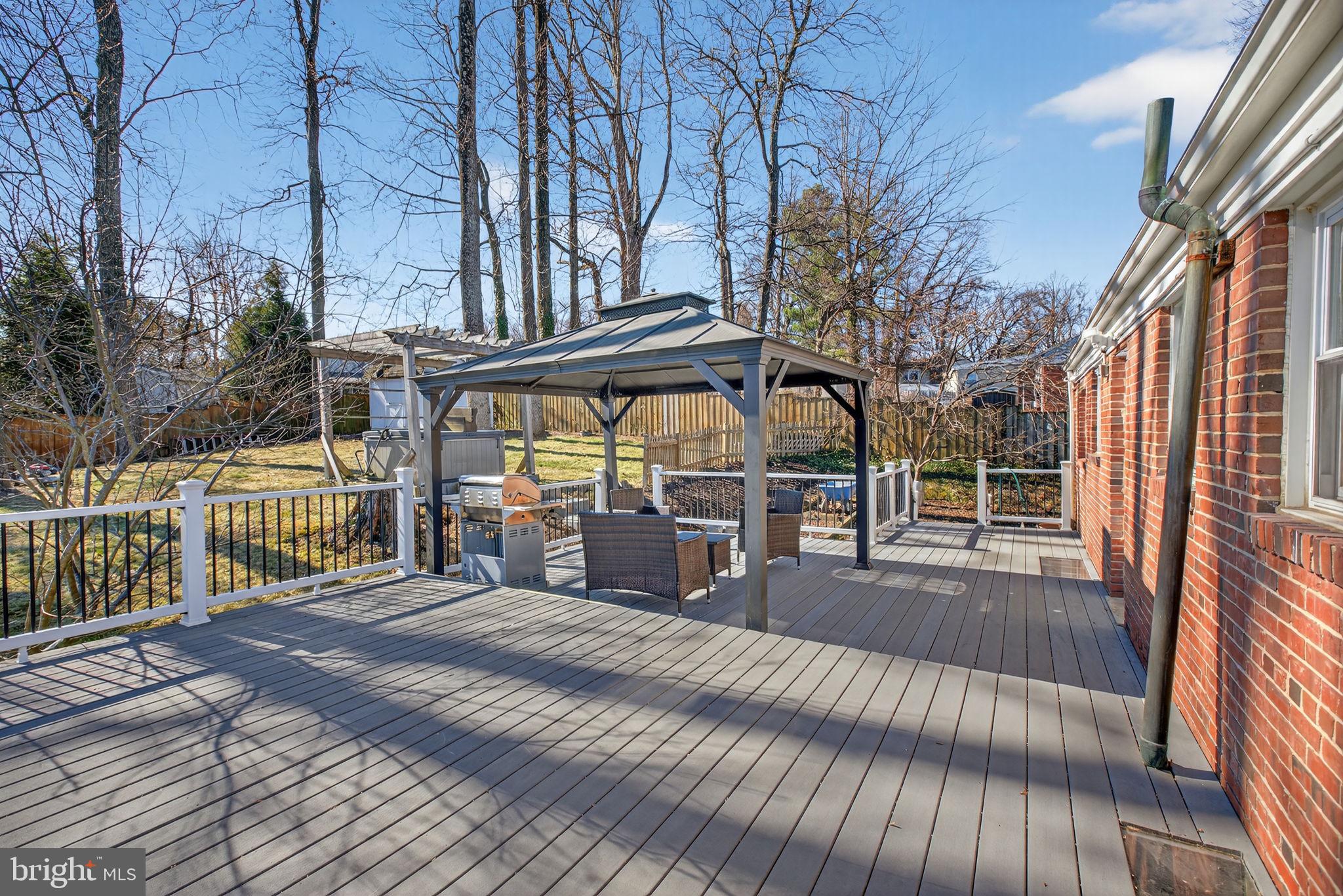 COLUMBIA PINES - Residential