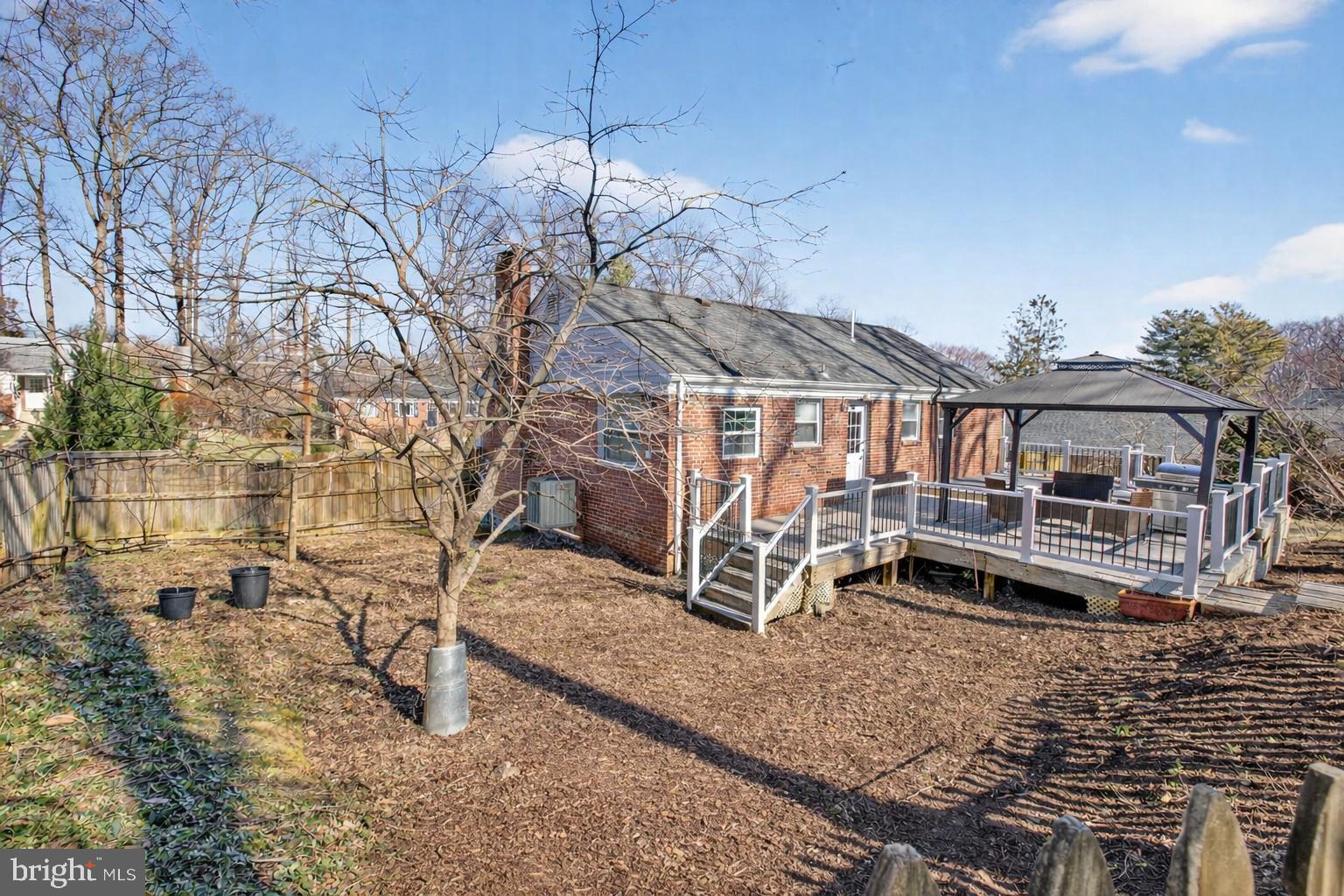 COLUMBIA PINES - Residential