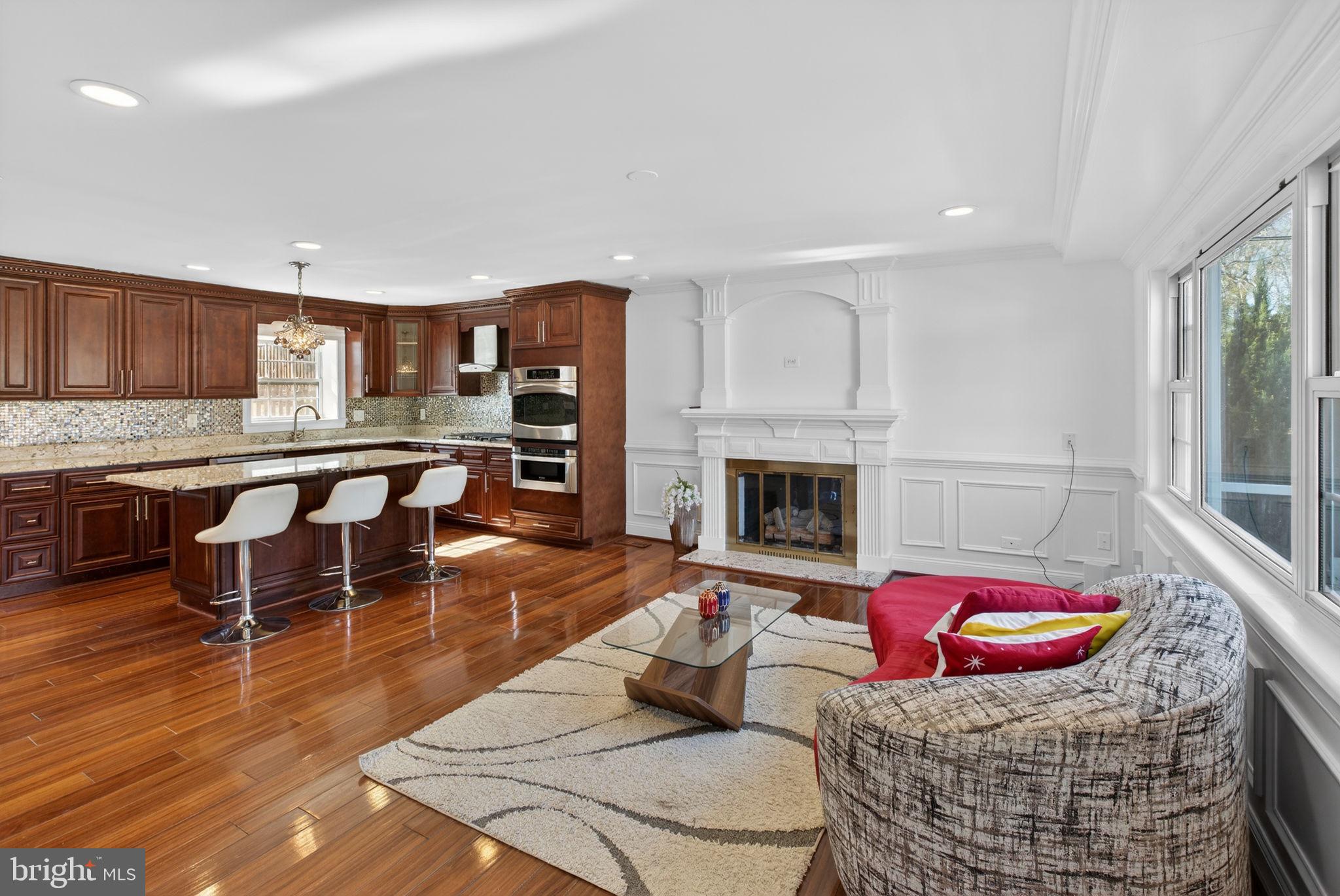 COLUMBIA PINES - Residential