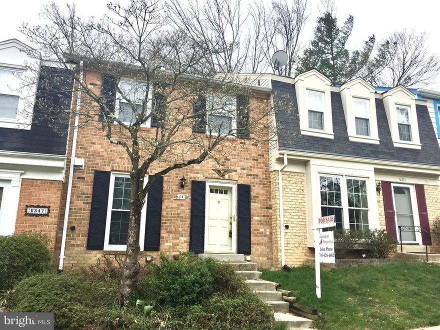 FINANCING FELL THROUGHT!GORGEOUS UPDATED 3 BR 3.5 BA BRICK FRONT TH, GOURMET KITCHEN WITH GRANITE COUNTER, SS APPLIANCES,NEW WINDOWS,HRDWD FLOOR WITH SUNKEN LR, MBR WITH FULL BATH, LOWER LVL WITH BONUS ROOM, FIREPLACE IN BASEMENT WITH DOOR TO PATIO FENCED YARD AND BACK TO GREEN SPACE. WALK TO SHOPPING,RESTAURANTS SETTLEMENT TO BE CARDINAL TITLE