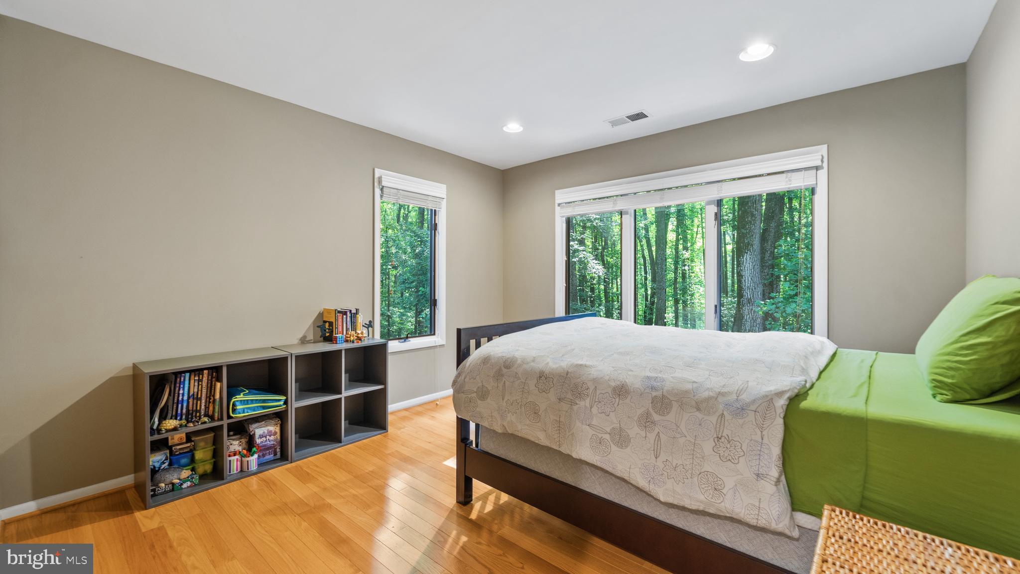 WORTHINGTON HILLSIDE II - Residential