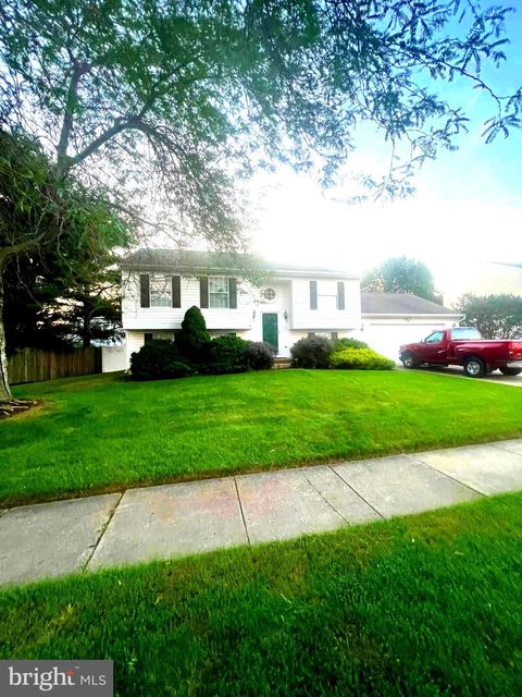 Photo of 6 Shamrock Avenue, NEW CASTLE, DE 19720 (MLS # DENC2086542)