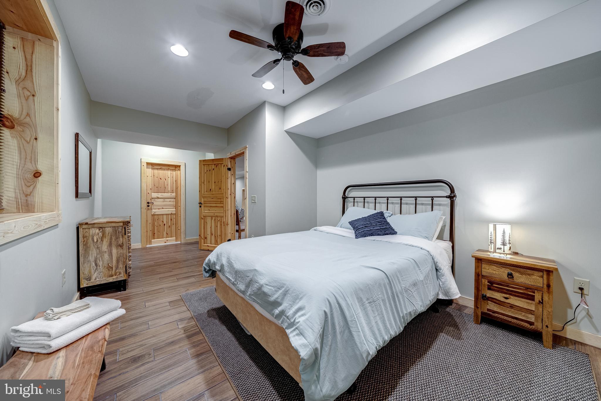 DOGWOOD FLATS - Residential