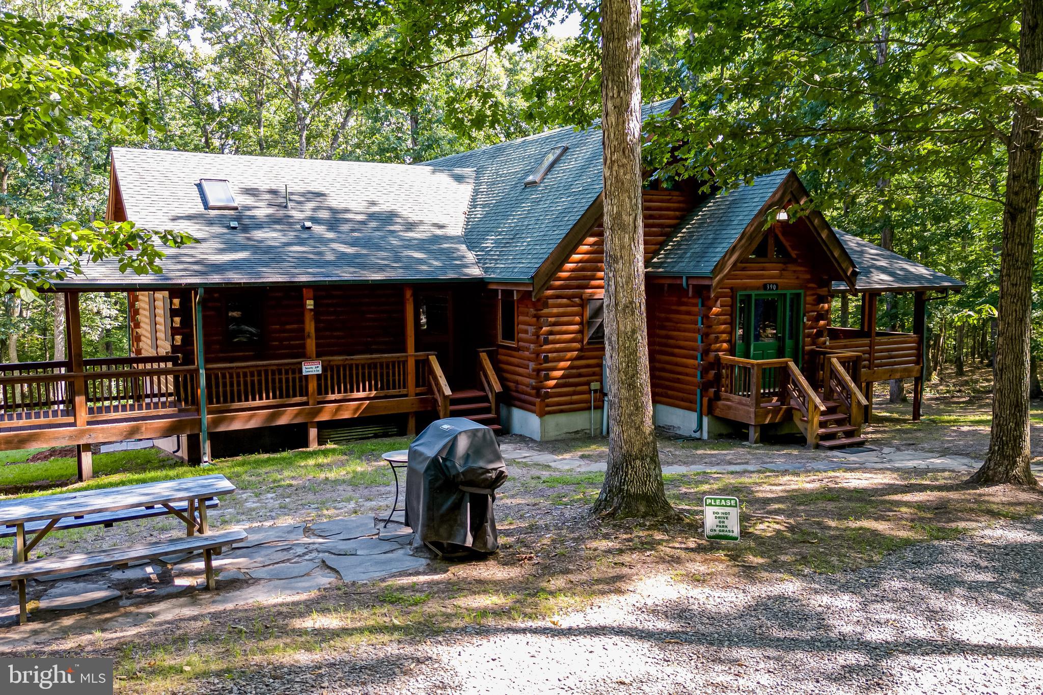 DOGWOOD FLATS - Residential