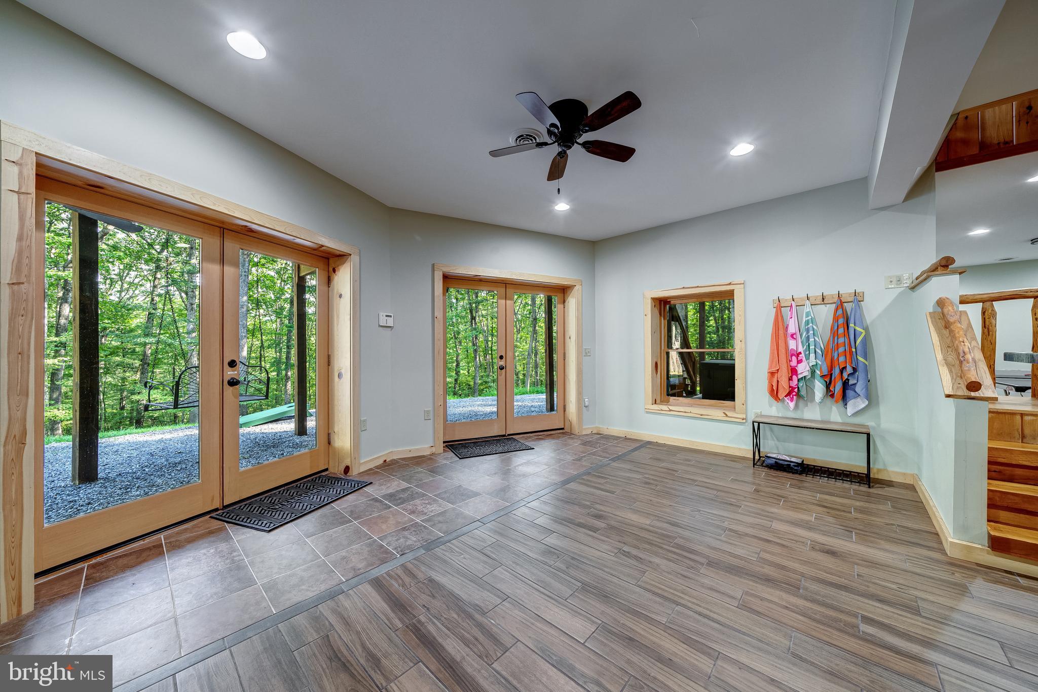 DOGWOOD FLATS - Residential