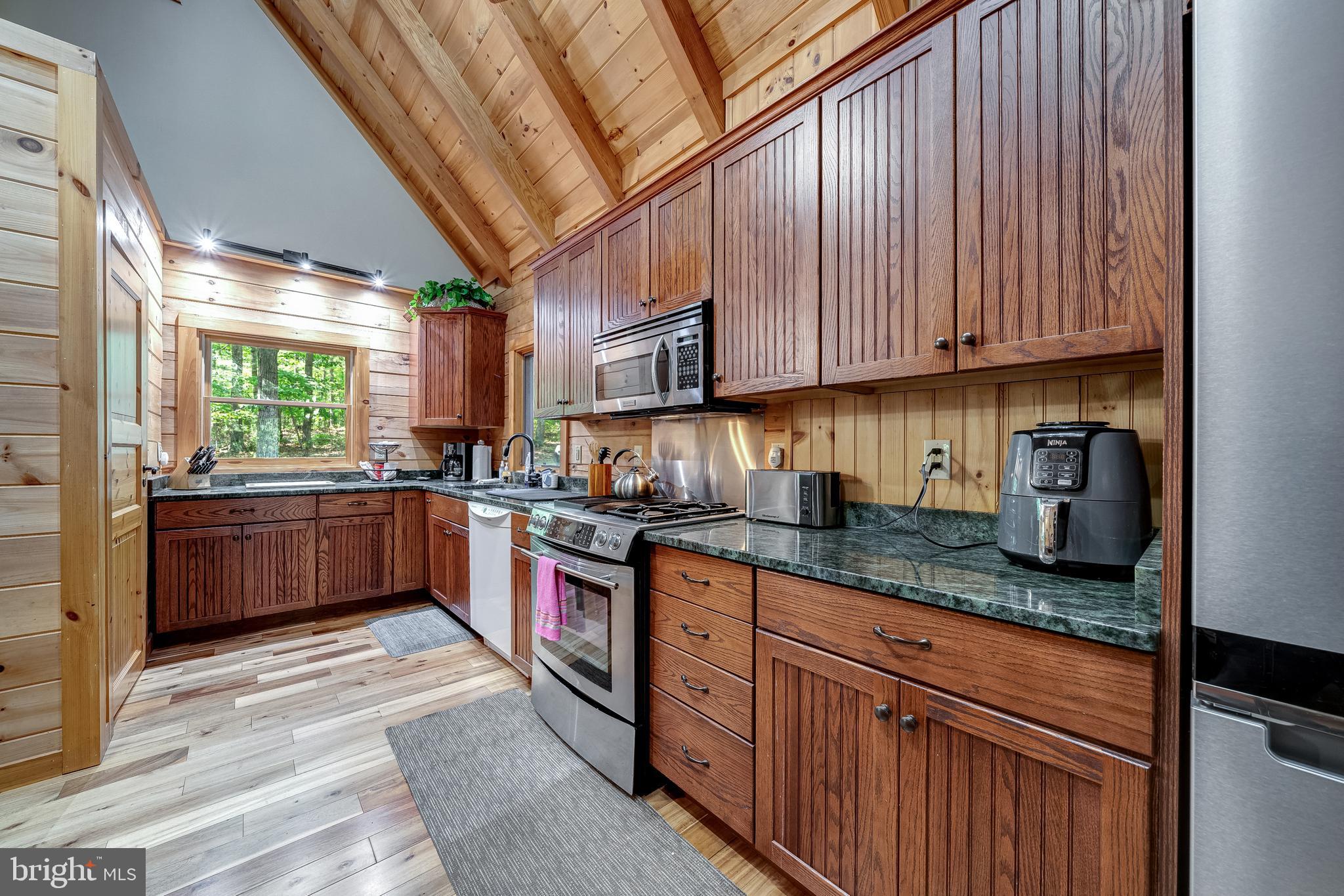 DOGWOOD FLATS - Residential