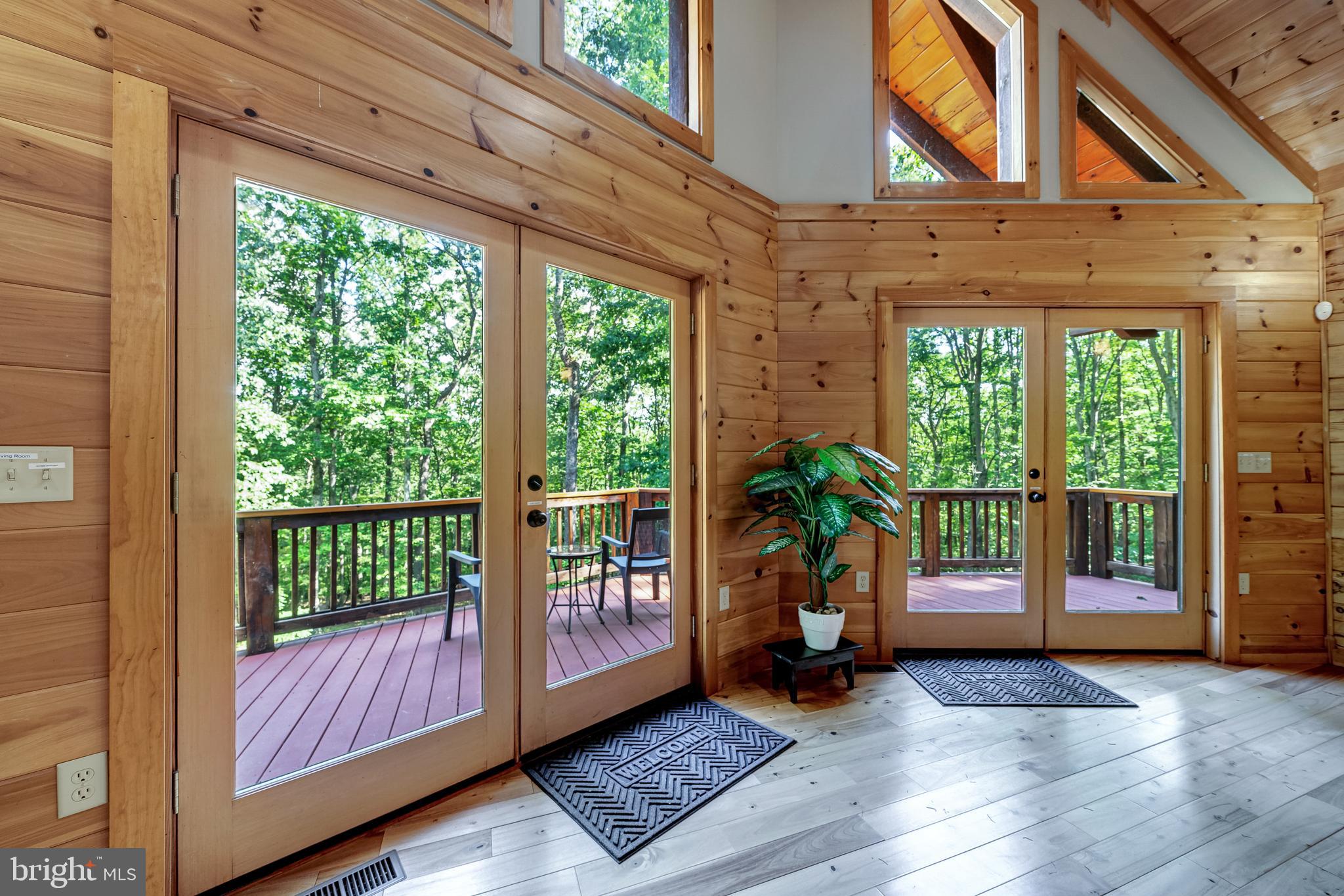 DOGWOOD FLATS - Residential