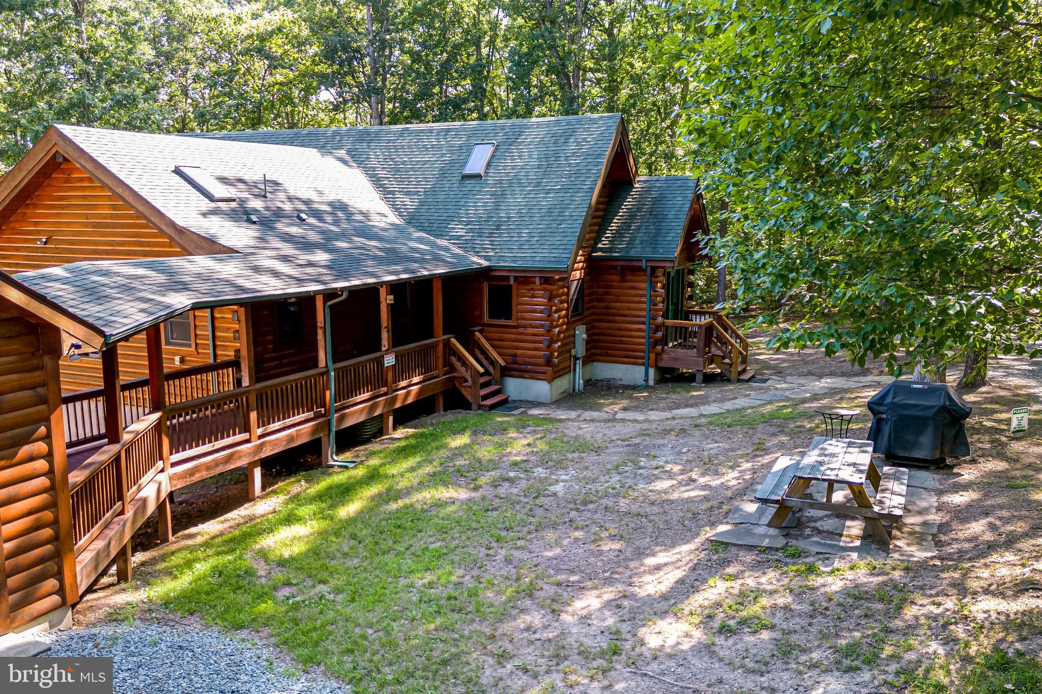 DOGWOOD FLATS - Residential