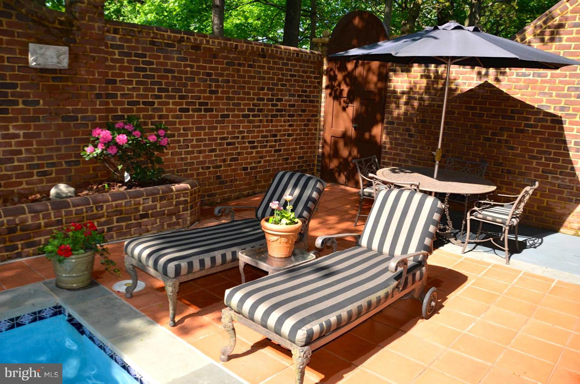 MERRYHILL - Residential