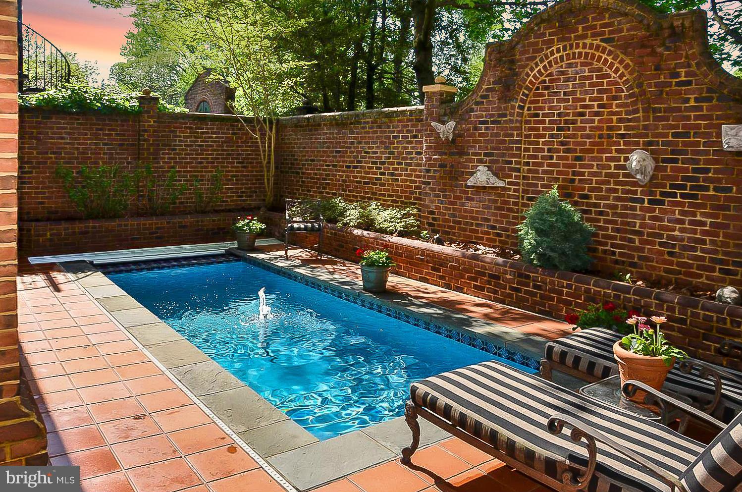 MERRYHILL - Residential