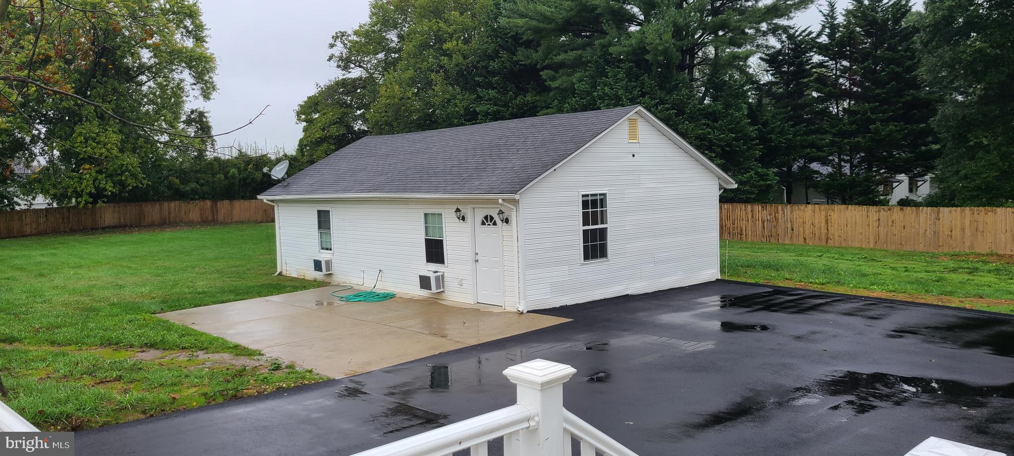 HIGHLAND - Residential Lease